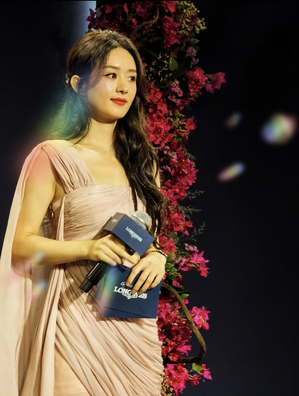 赵丽颖成都线下活动,满满的元气感95 我感觉现在赵丽颖在娱乐圈的