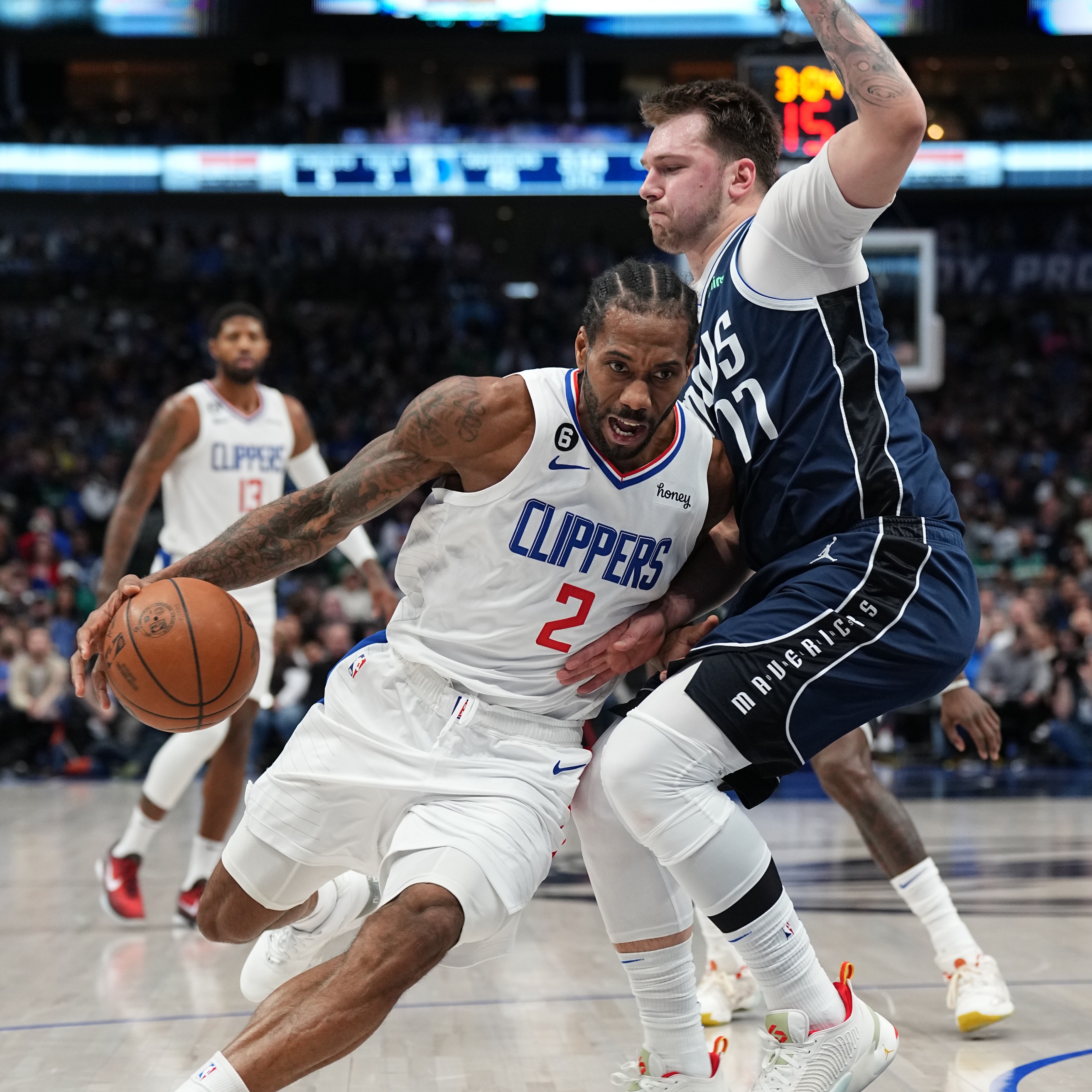 快船大胜独行侠拿到两连胜!伦纳德30 9,东契奇29 10!