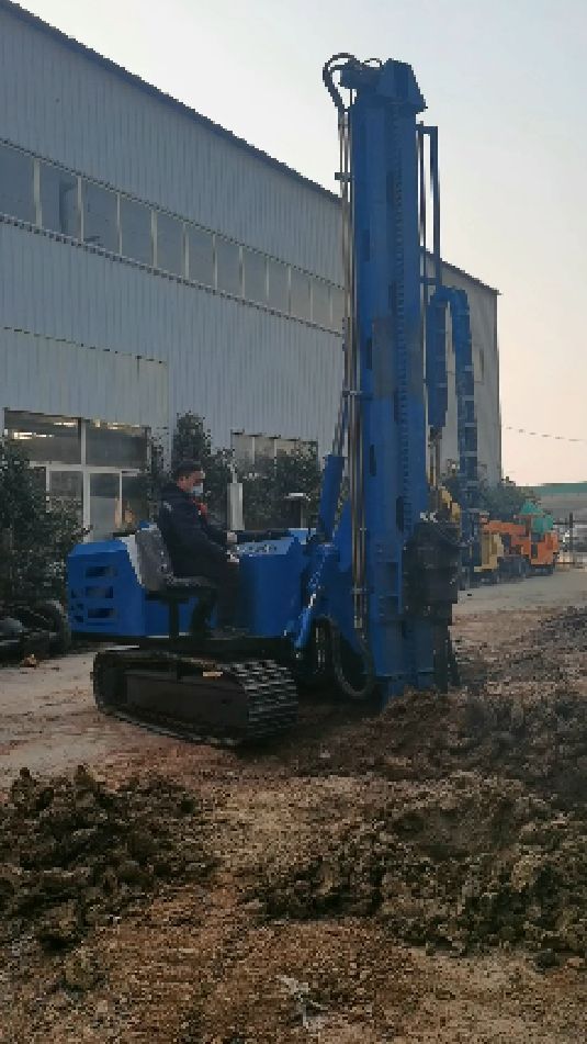 爬山虎光伏钻机-济宁鲁邦重工有限公司