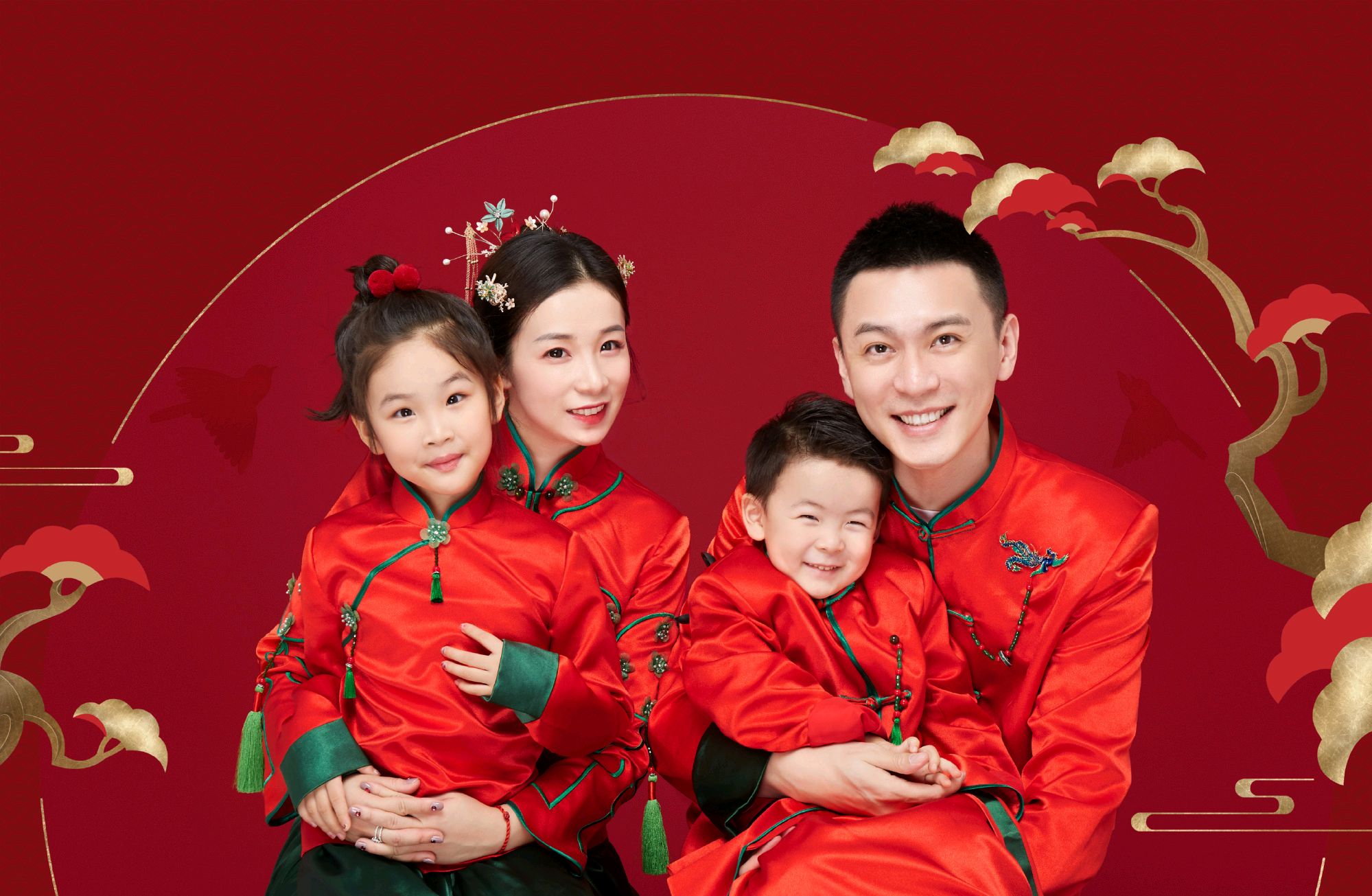 杨鸣妻子唐佳良微博上掀起婚姻保卫战,有人说恩爱秀得用力过猛