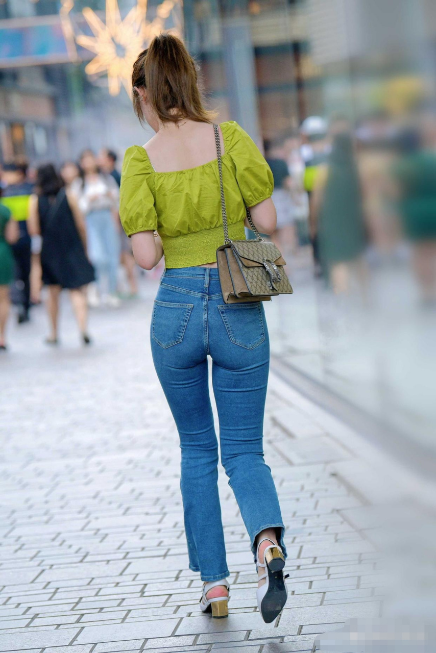 牛仔裤背影杀手,3种背影我最喜欢第二拍的小姐姐!