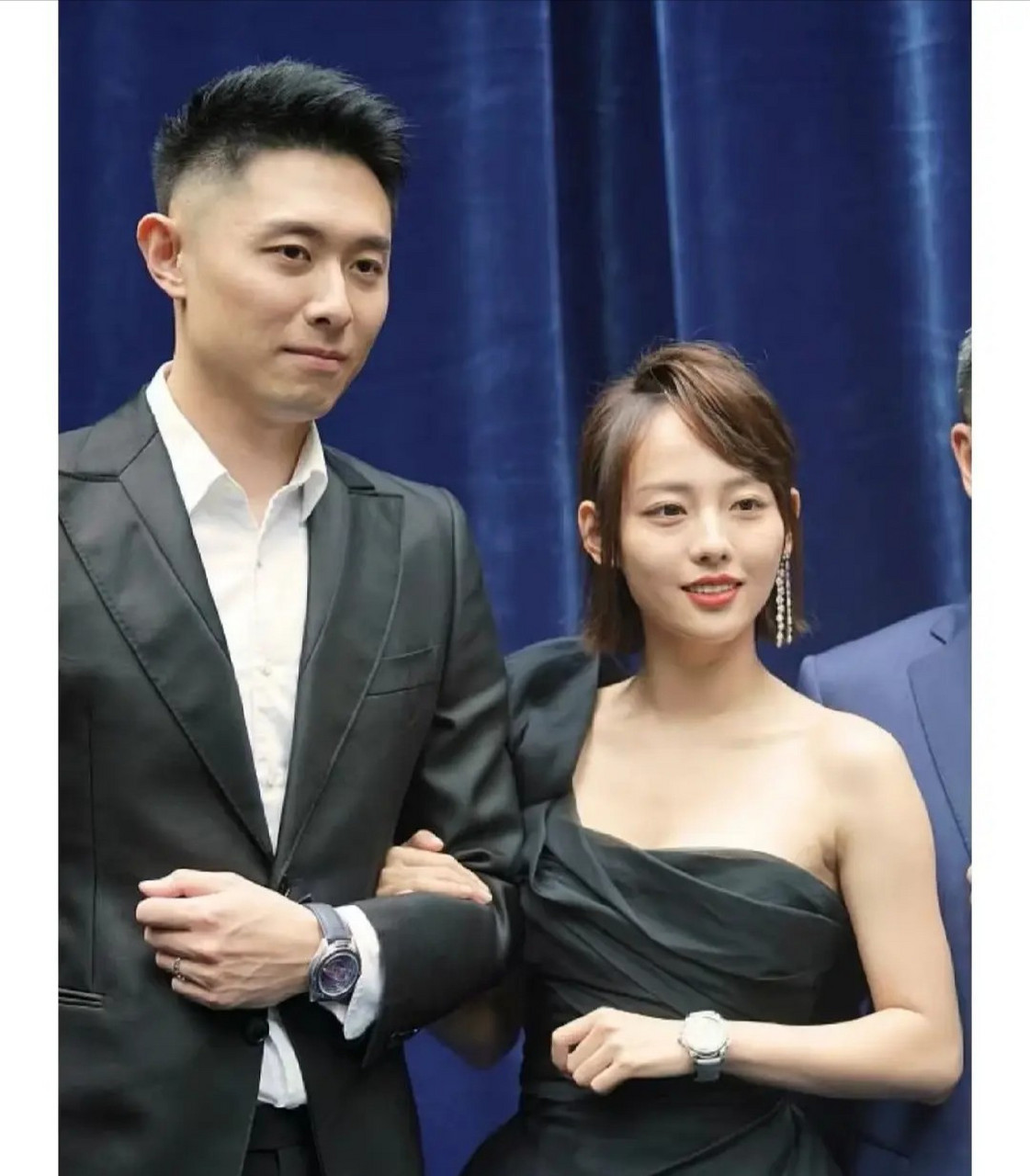 张嘉倪和买超已经官宣离婚了,但是两人还没有办完手续,现在很多男生都