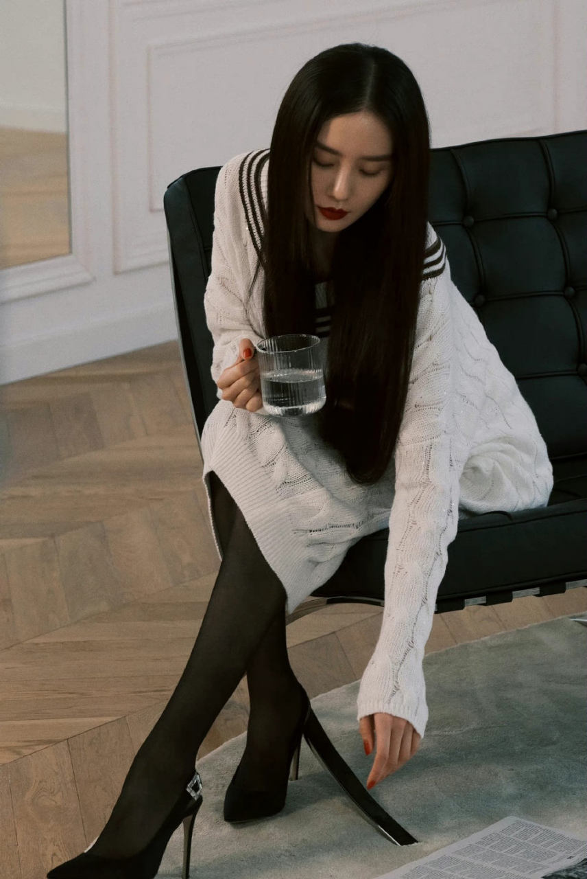 刘诗诗的黑丝,好辣#刘诗诗