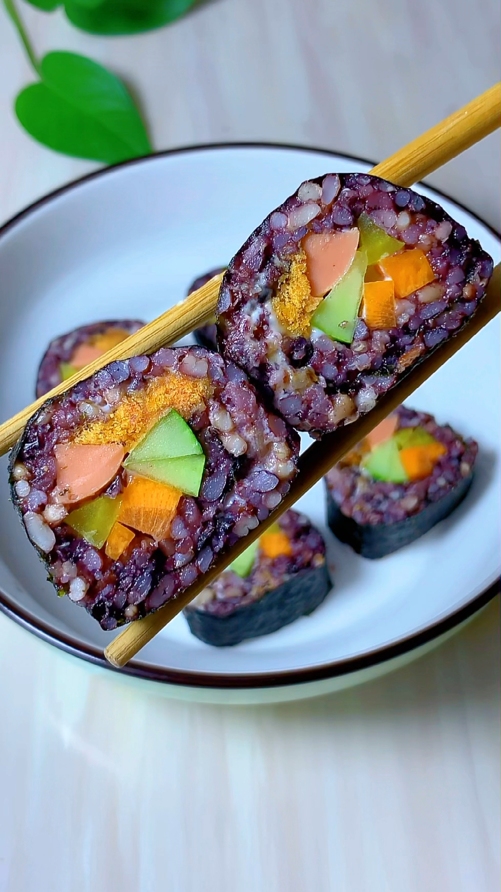 10分钟快手减脂午餐 糙米寿司 好吃到停不下来-度小视