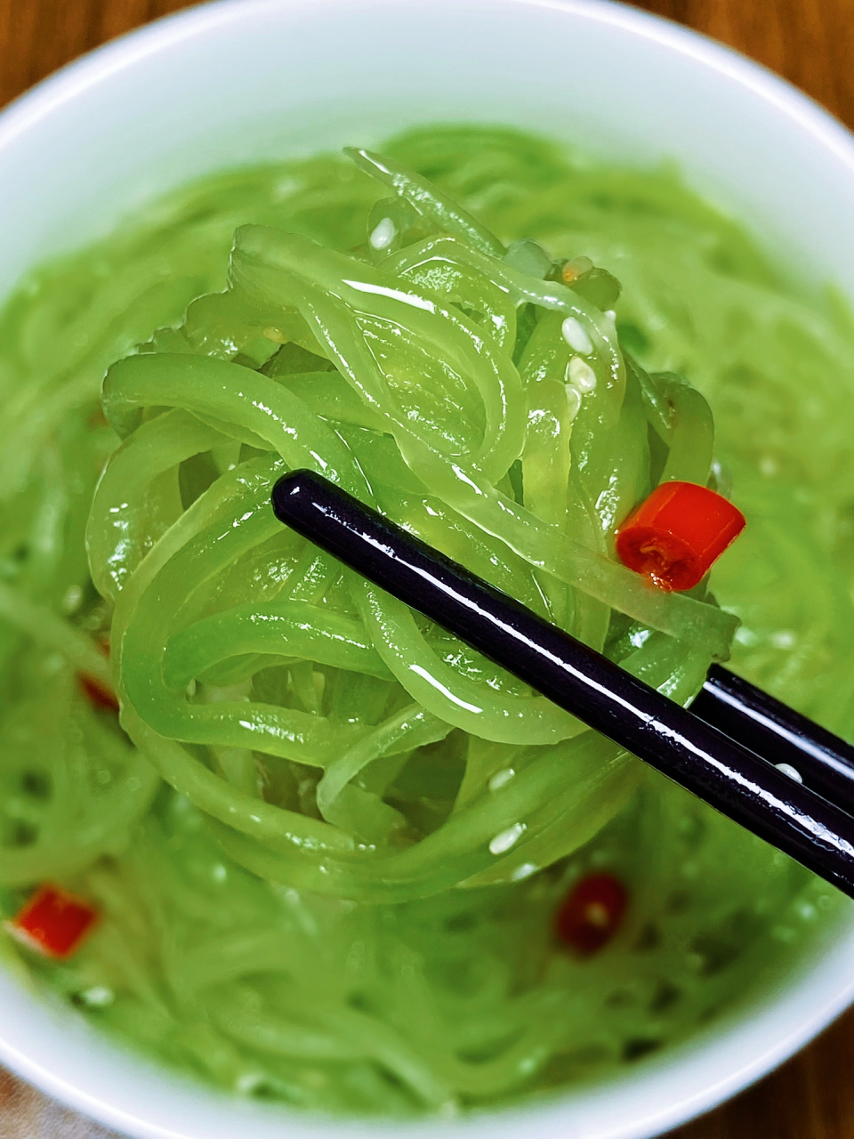 美食# 口口清爽脆甜的低卡美味「凉拌莴苣丝」,解腻又下饭,快来试试