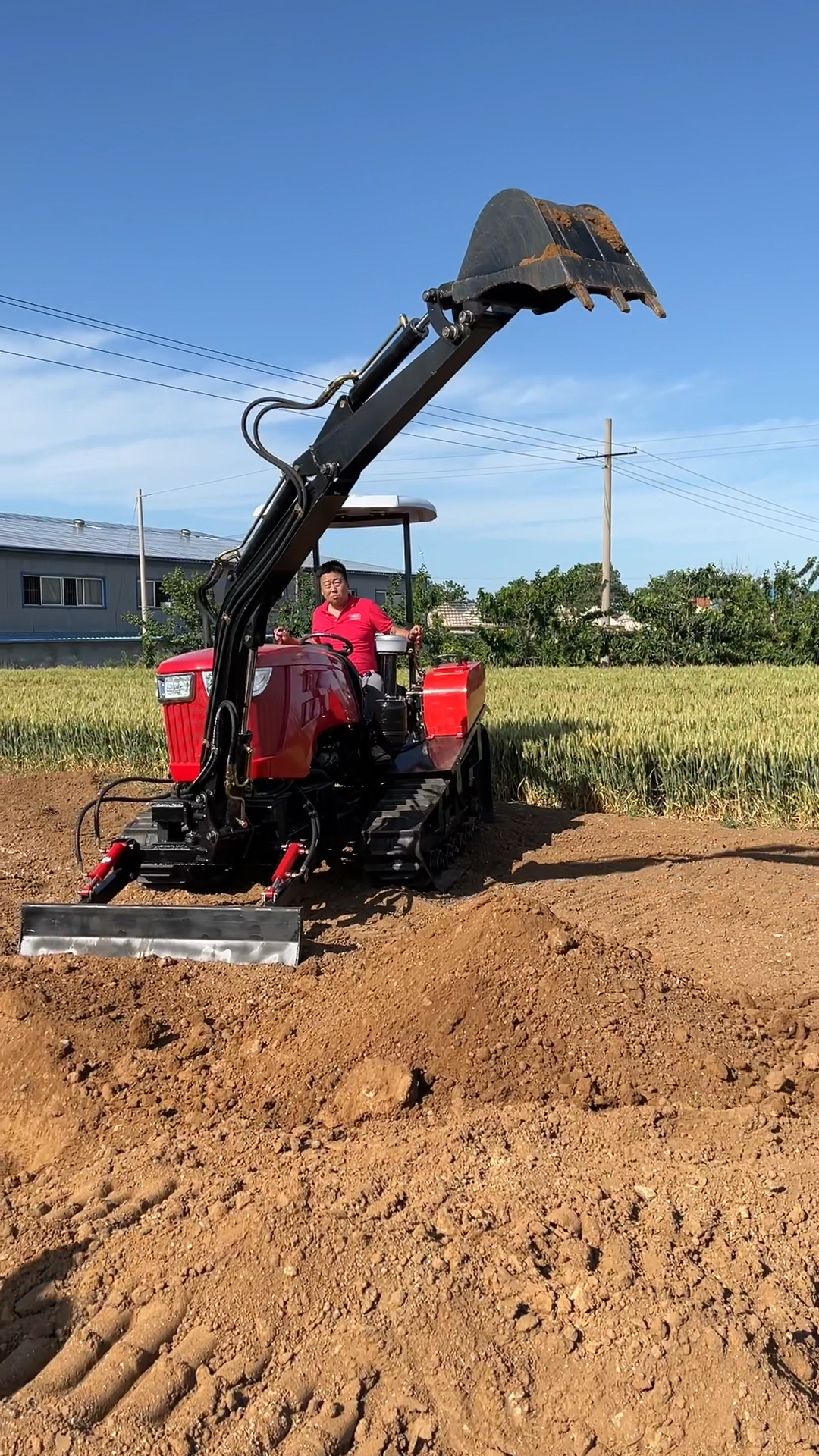 120马力履带拖拉机加挖掘机