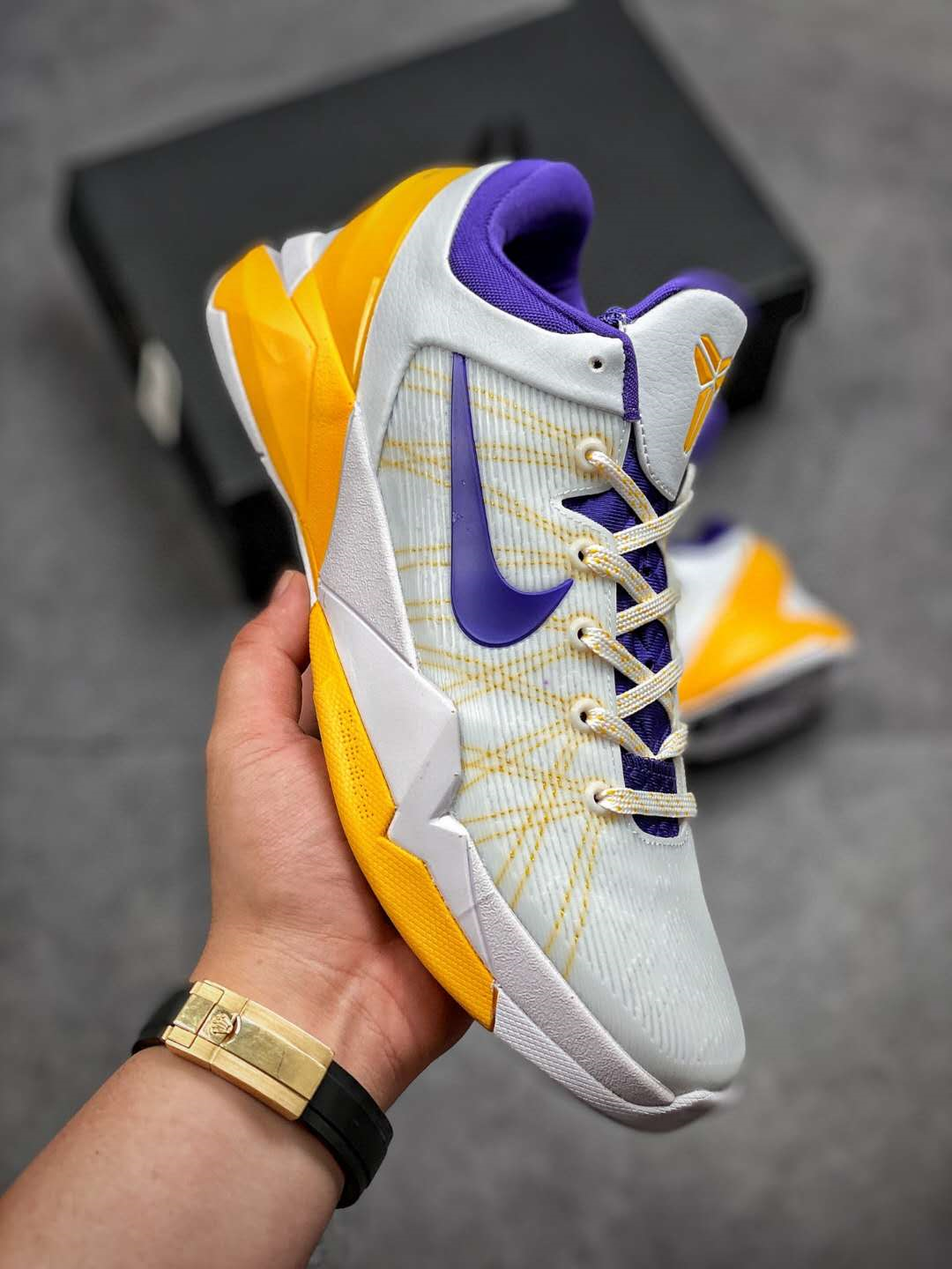 nike zoom kobe 7 lakers home 湖人白黄主场专业实战篮球鞋