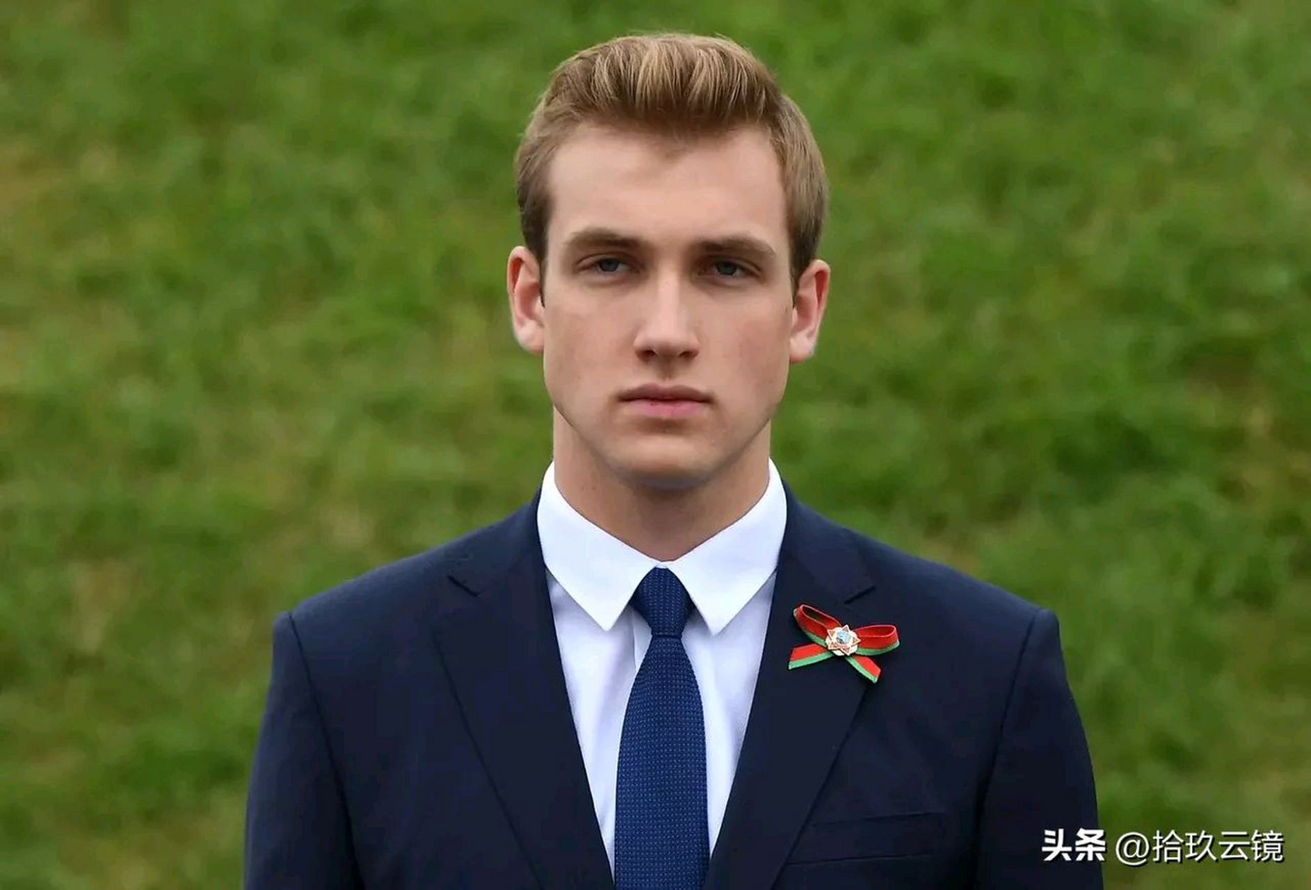 这位被视为最有可能成为未来白俄罗斯掌舵人的尼古拉,从小就随父亲来