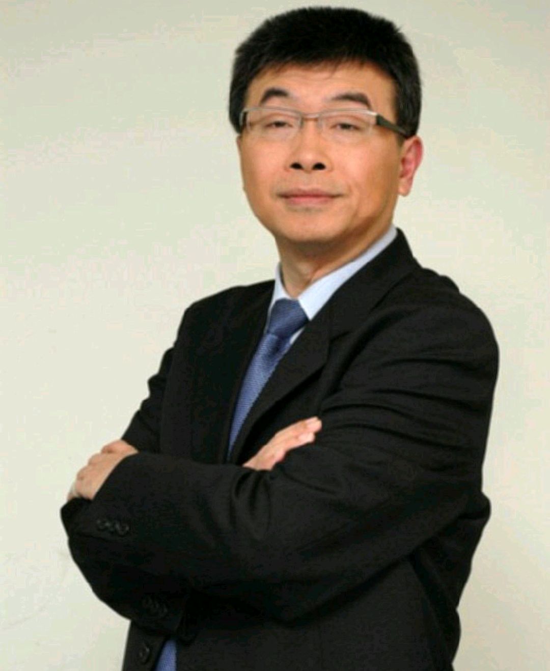 支持两岸武统的台湾学者——邱毅