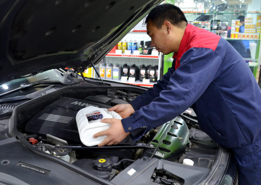 日系車本該加0w20機油,但加了5w30的德系機油,會有什麼變化