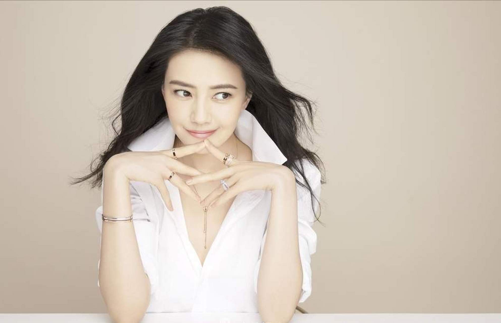 高圆圆:清新自然好气质!