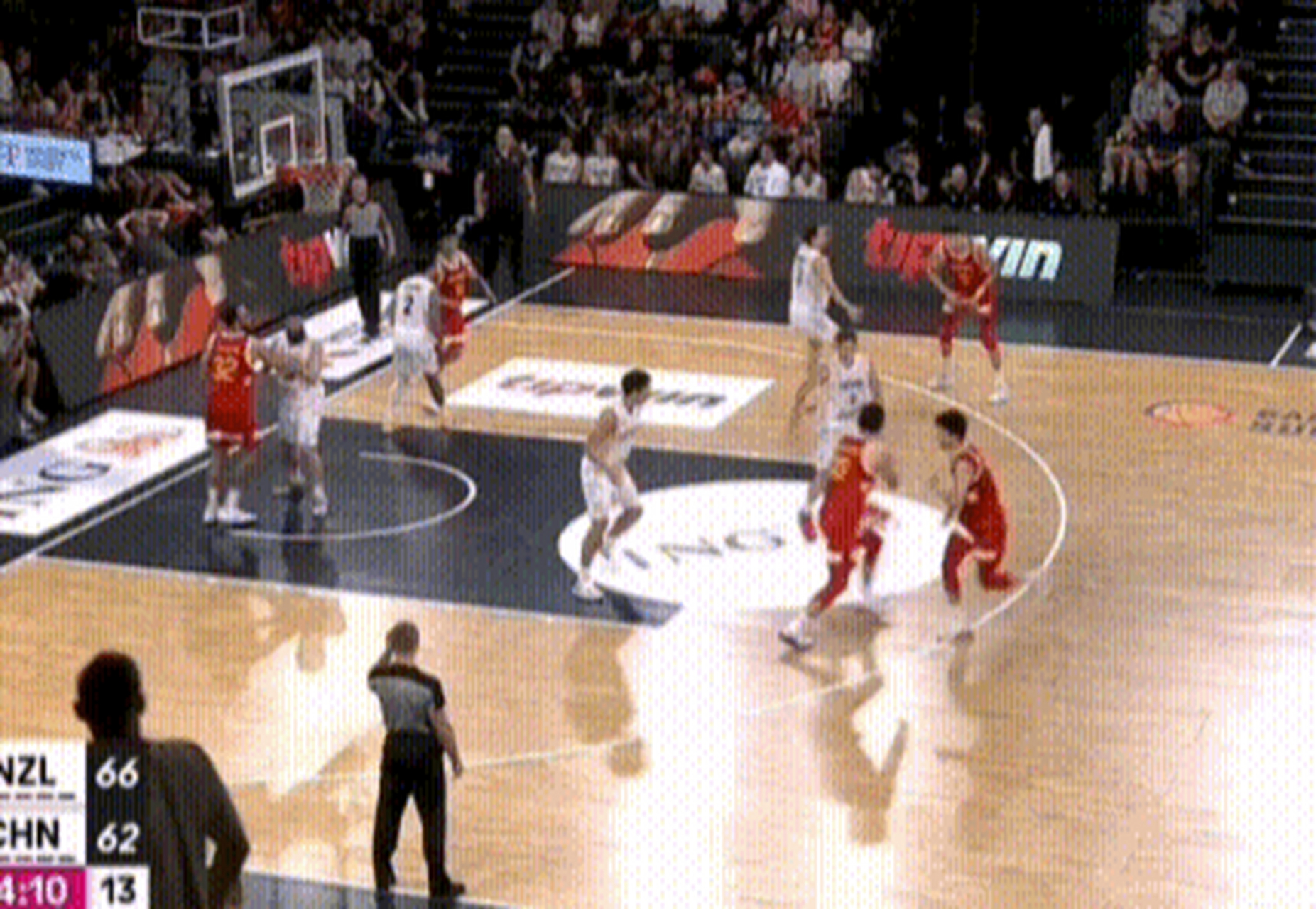 周琦还是那个"波兰"名宿 名宿周琦,2.