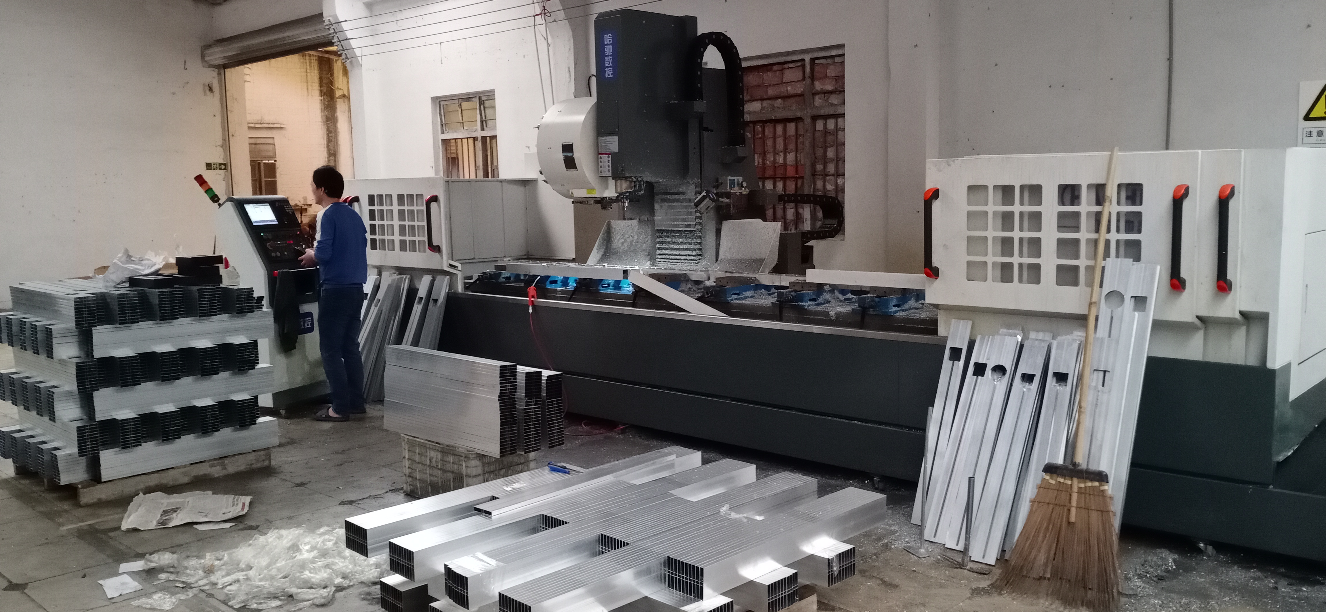 源头厂家,专注铝制品加工