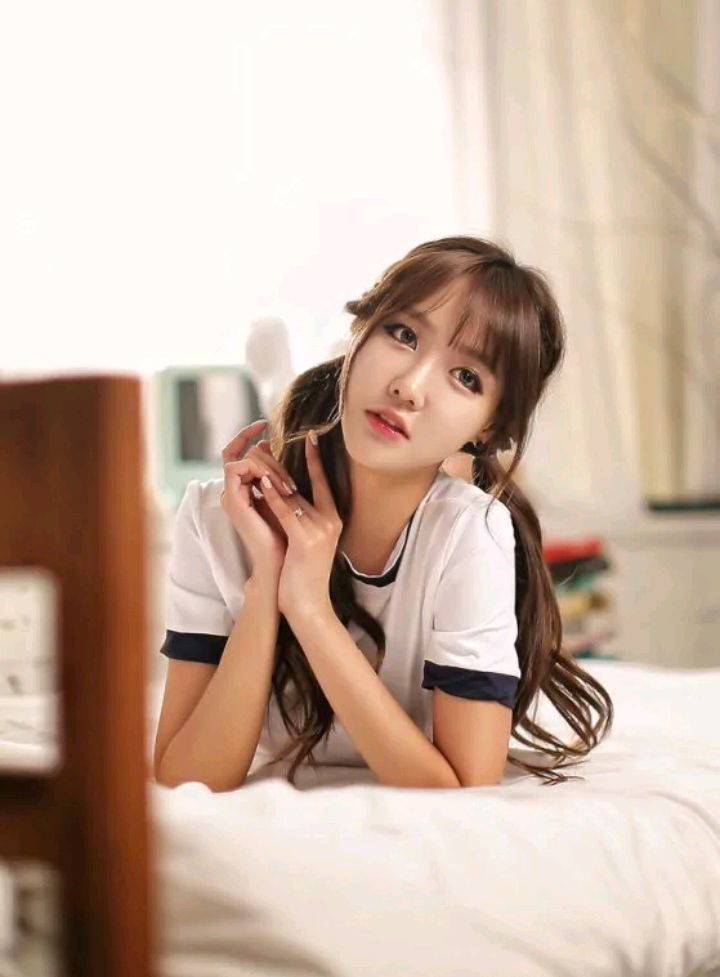 韩国美女赵仁英