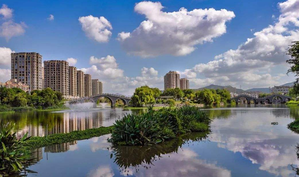 浙江台州玉環市最大的鎮,城鎮規模如小城市,還是全國百強鎮