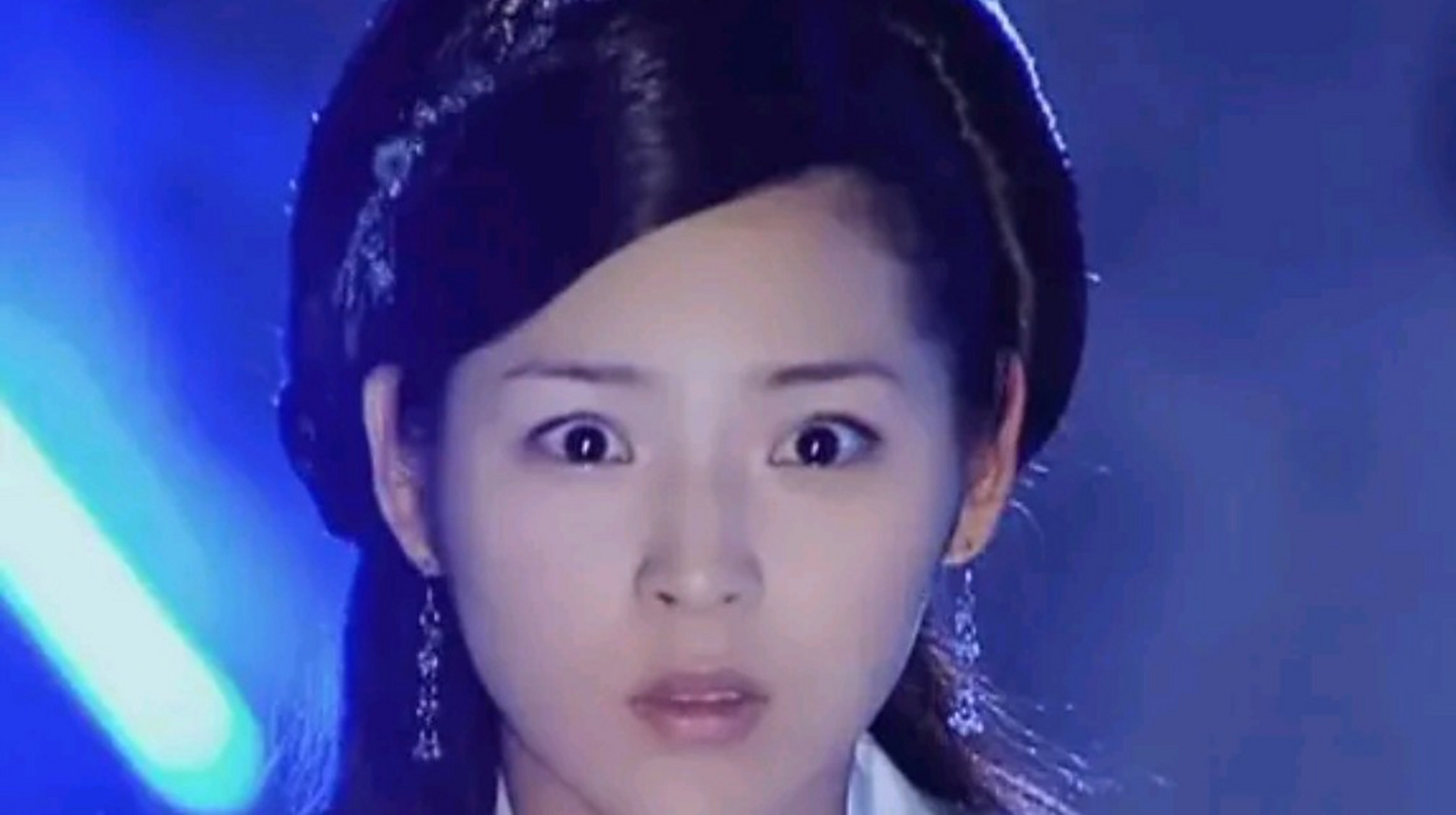 《宝莲灯》三圣母女演员朴诗妍下海拍片,我的三观都快碎了!