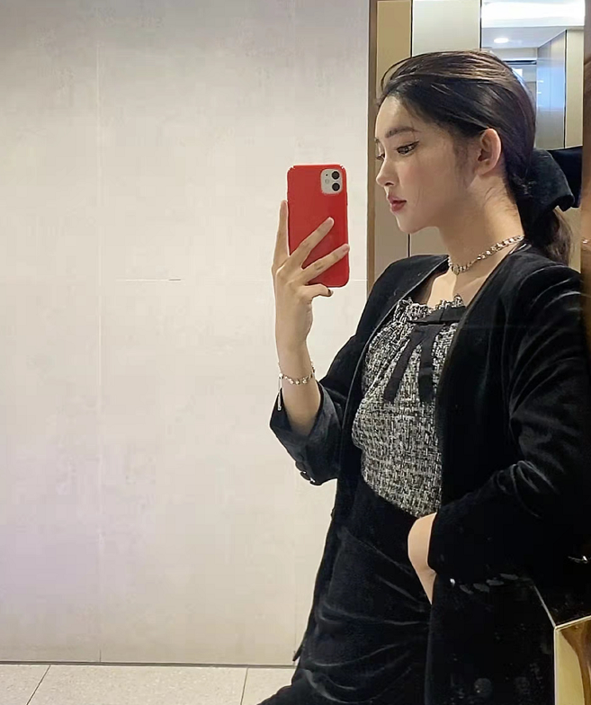 韩安冉前男友李由宣布变性,发动态自称女生,透露会要孩子