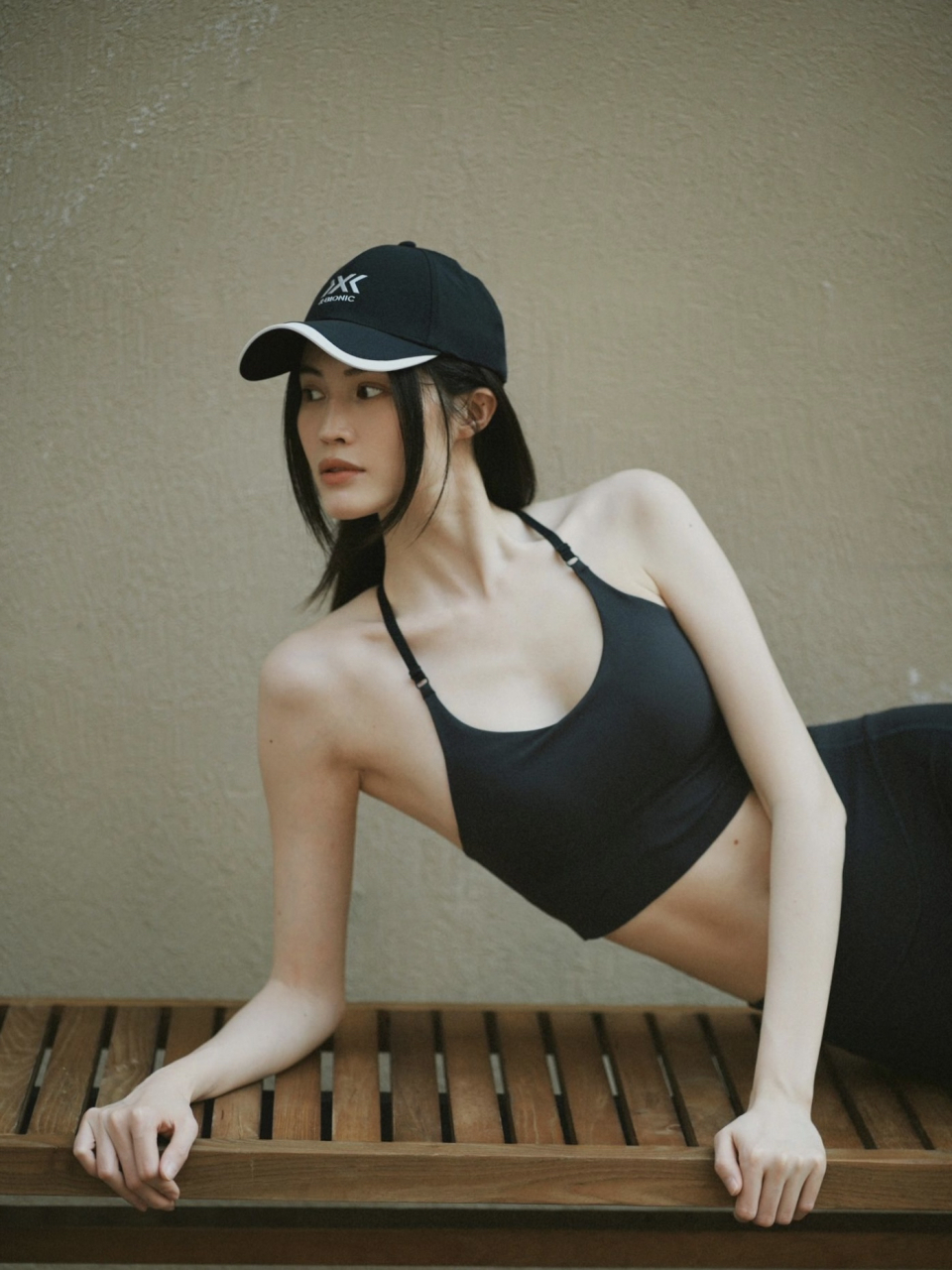 何穗健身写真,天生长手长脚,自身条件真好.