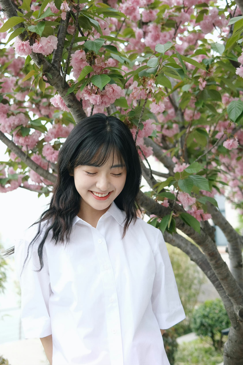 沈月好日系的长相.