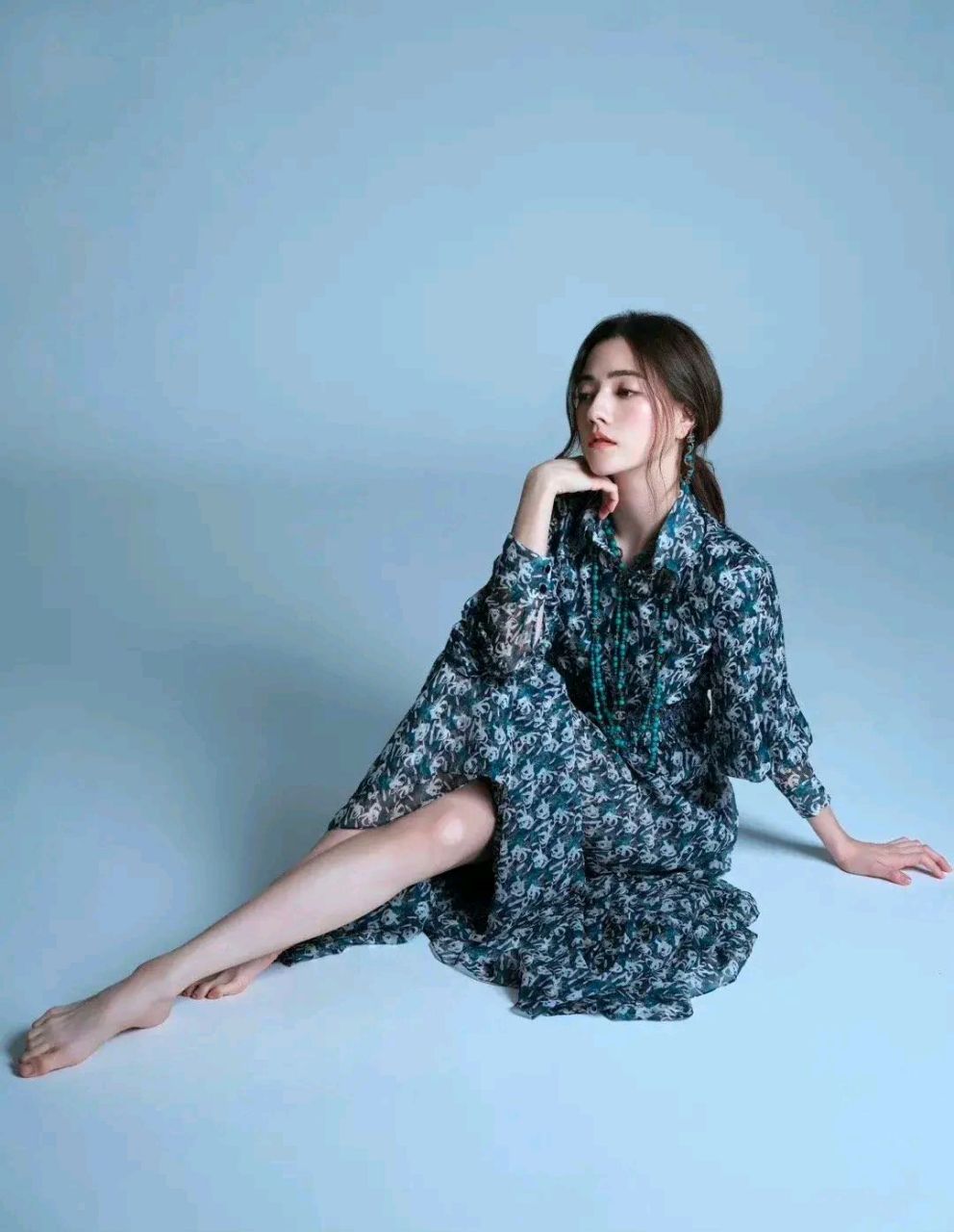 原来电影《封神》是娜然21岁的时候拍的,中间因为电