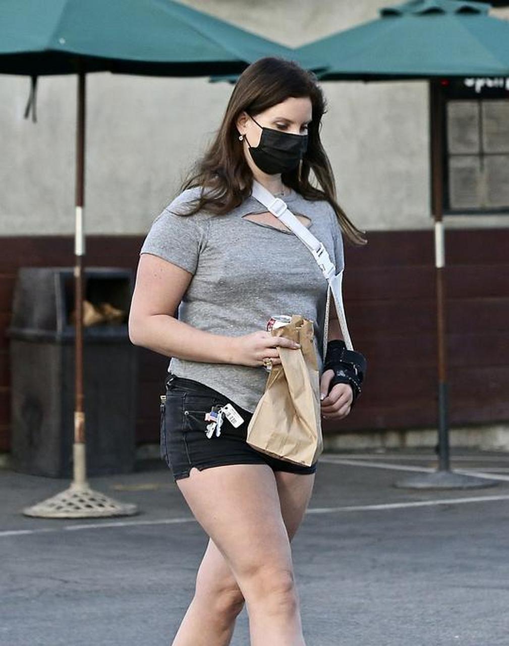 拉娜·德雷(lana del rey)(a)