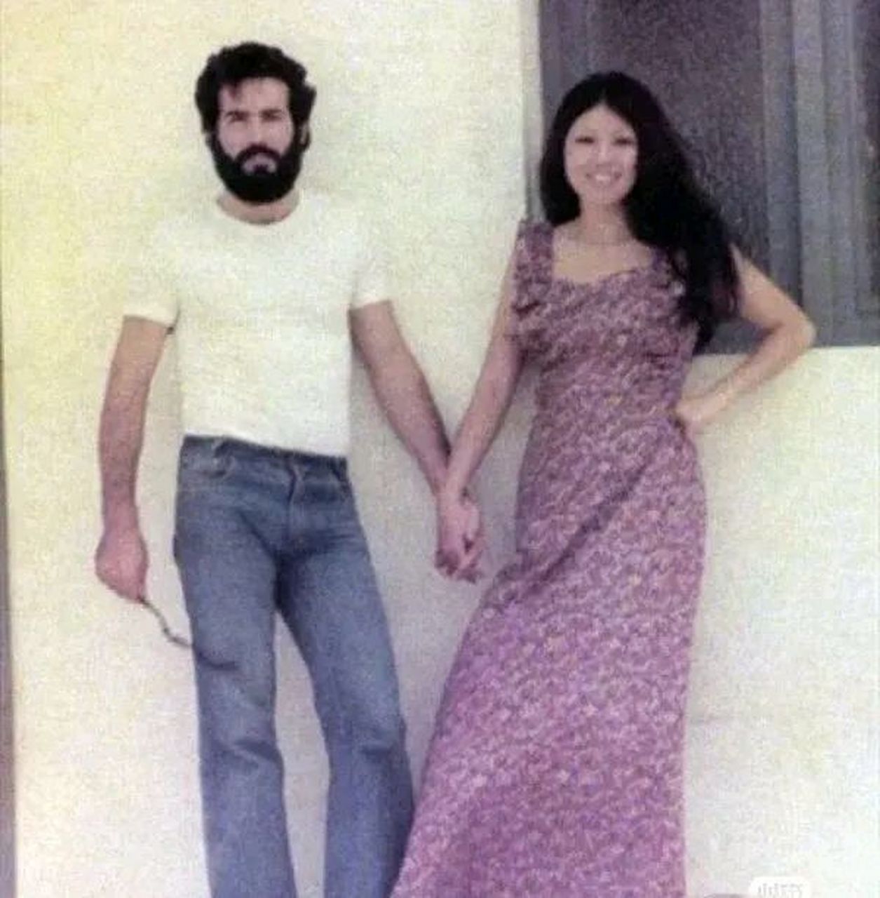 结婚四年后,荷西出轨,三毛:如果你同意,我们三个可以生活在一起.