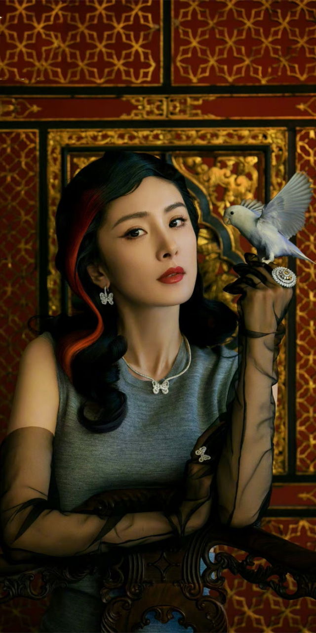 杨幂# 复古国风芭莎大片,婀娜多姿,性感撩人