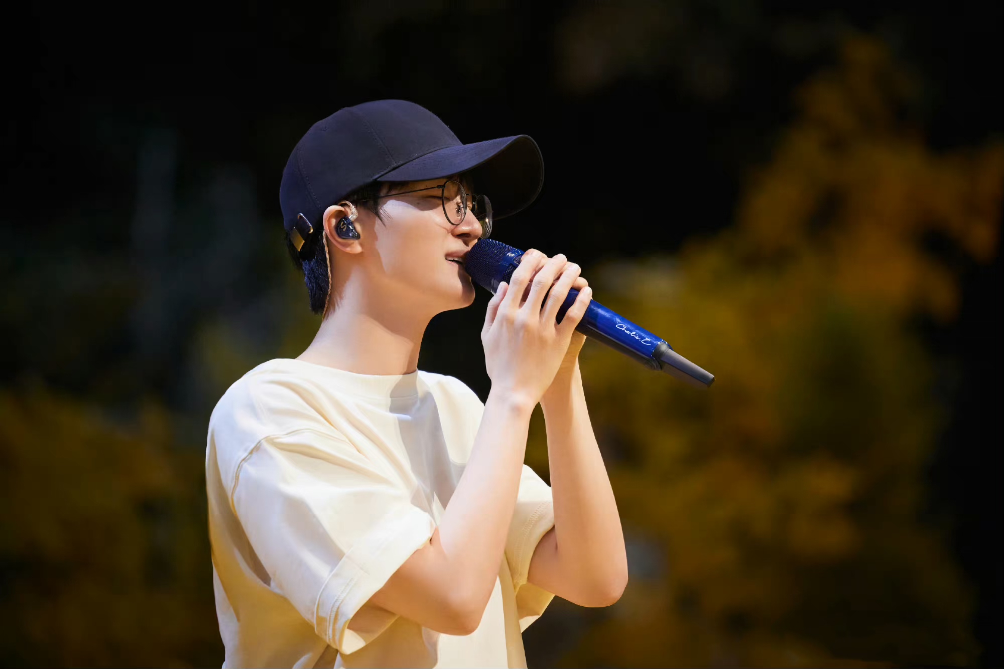 周深《歌手》落榜,给尹约发信息:我有野心的