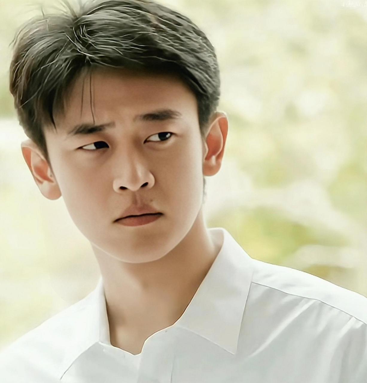 看过电视剧人生之路对这四个帅哥都有印象吧,在人海中您更想遇见谁呢?