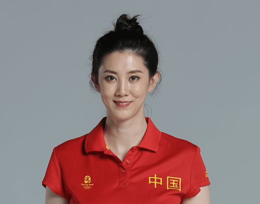 排球女神薛明,离婚至今五年,还是那么美