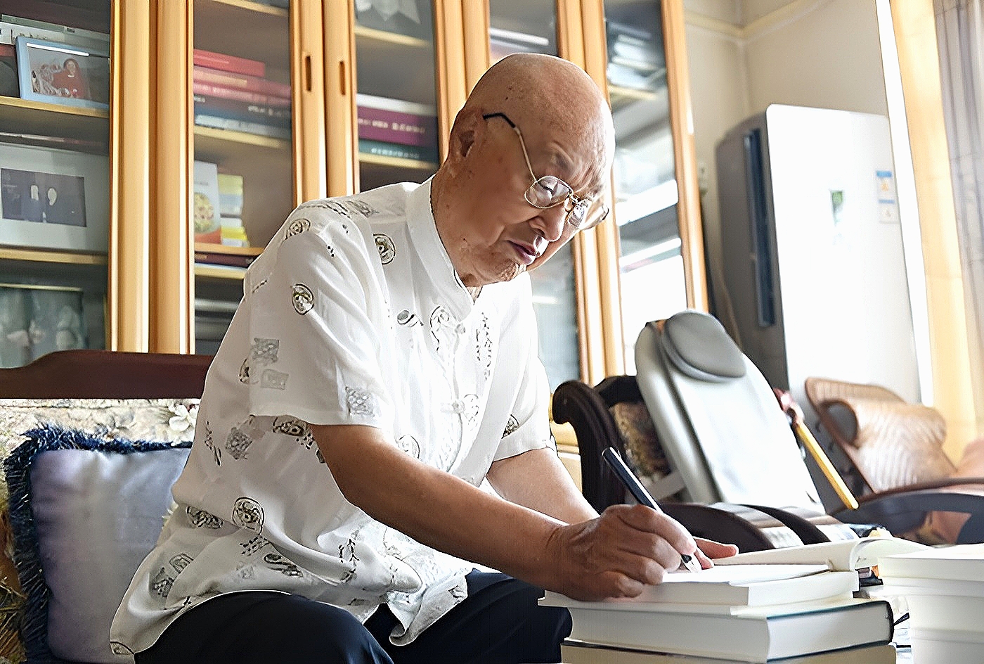 58岁任陕西省长,61岁任河南省委书记,侯宗宾的一生成就不凡