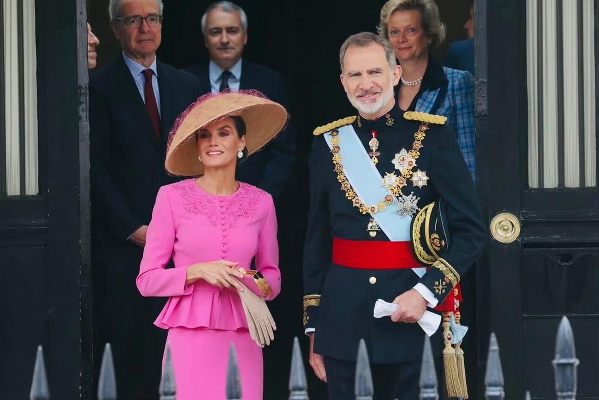西班牙国王费利佩六世和王后莱蒂齐亚出席在英国伦敦举行的查理三世