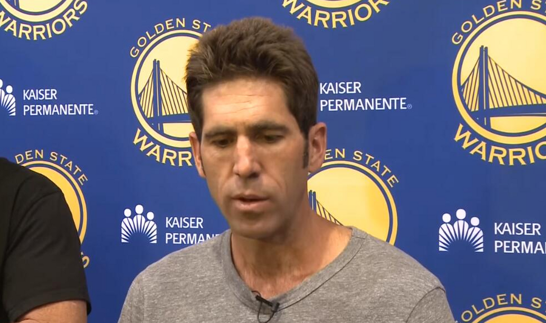 勇士队球队篮球运营总裁兼总经理鲍伯·迈尔斯正式离任,迈尔斯拒绝了