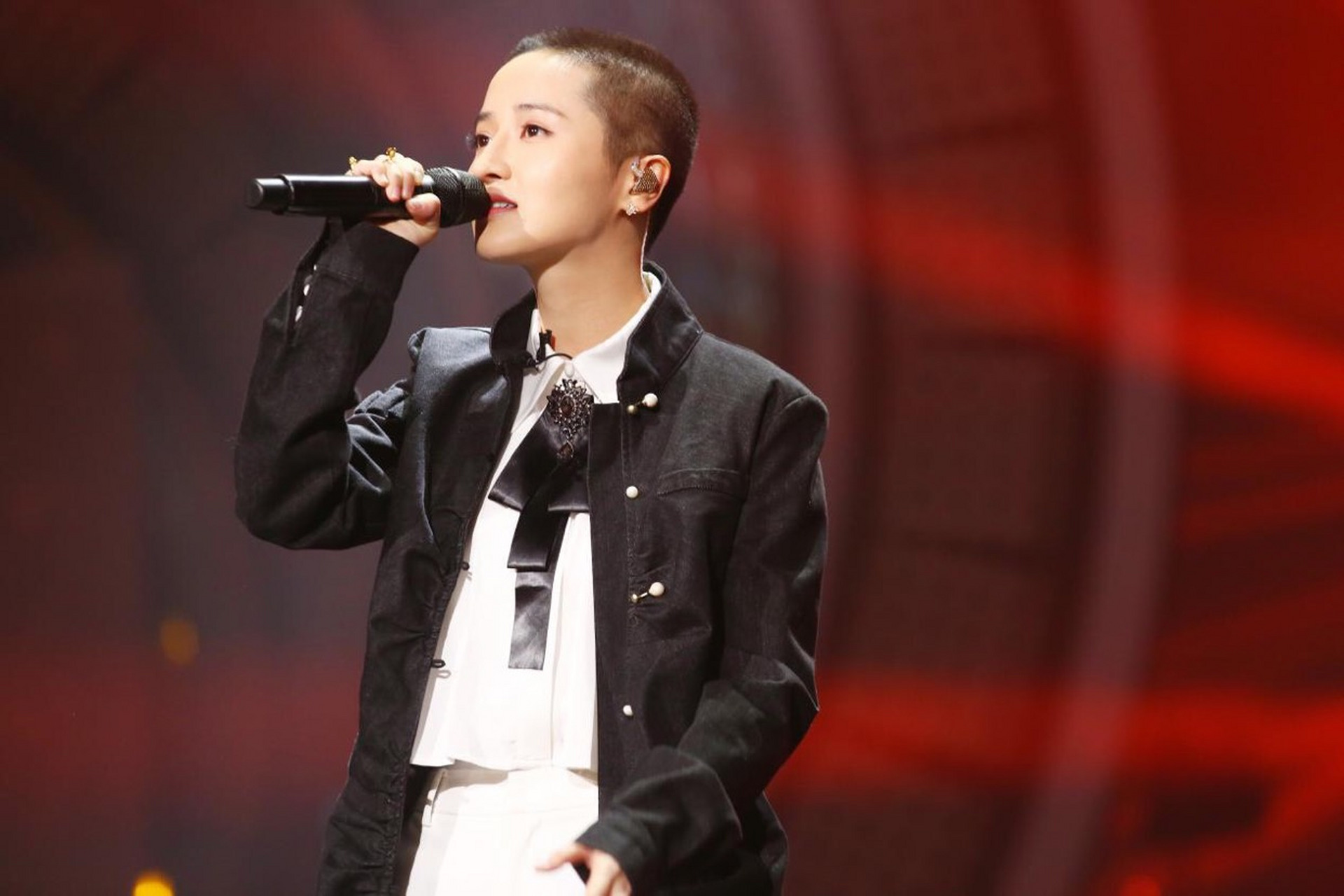 香飘飘老总的女儿蒋一侨,放着富二代不当,专心在娱乐圈追寻她的音乐