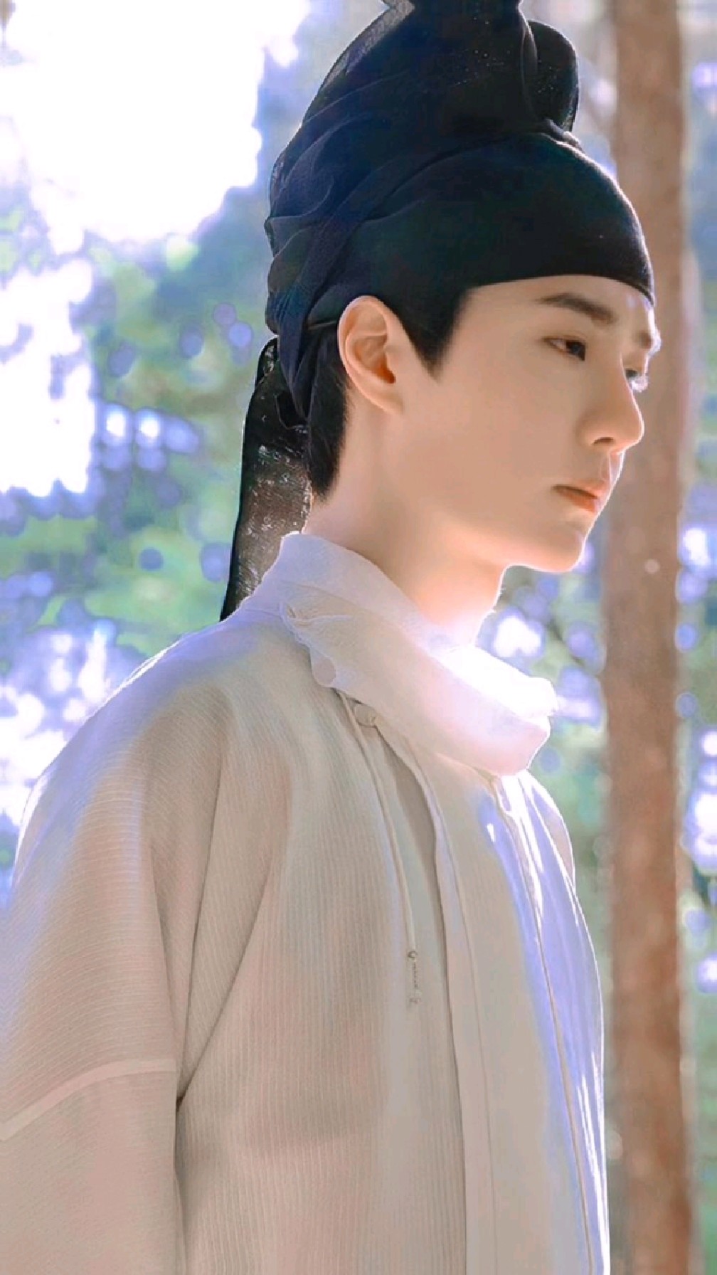 一博这3张绝美的百里弘毅剧照,够你舔屏了不?