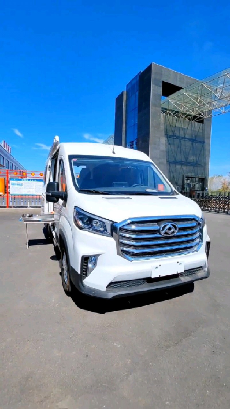 大通v90长轴高顶夫妻小房车,车长5.5米-度小视