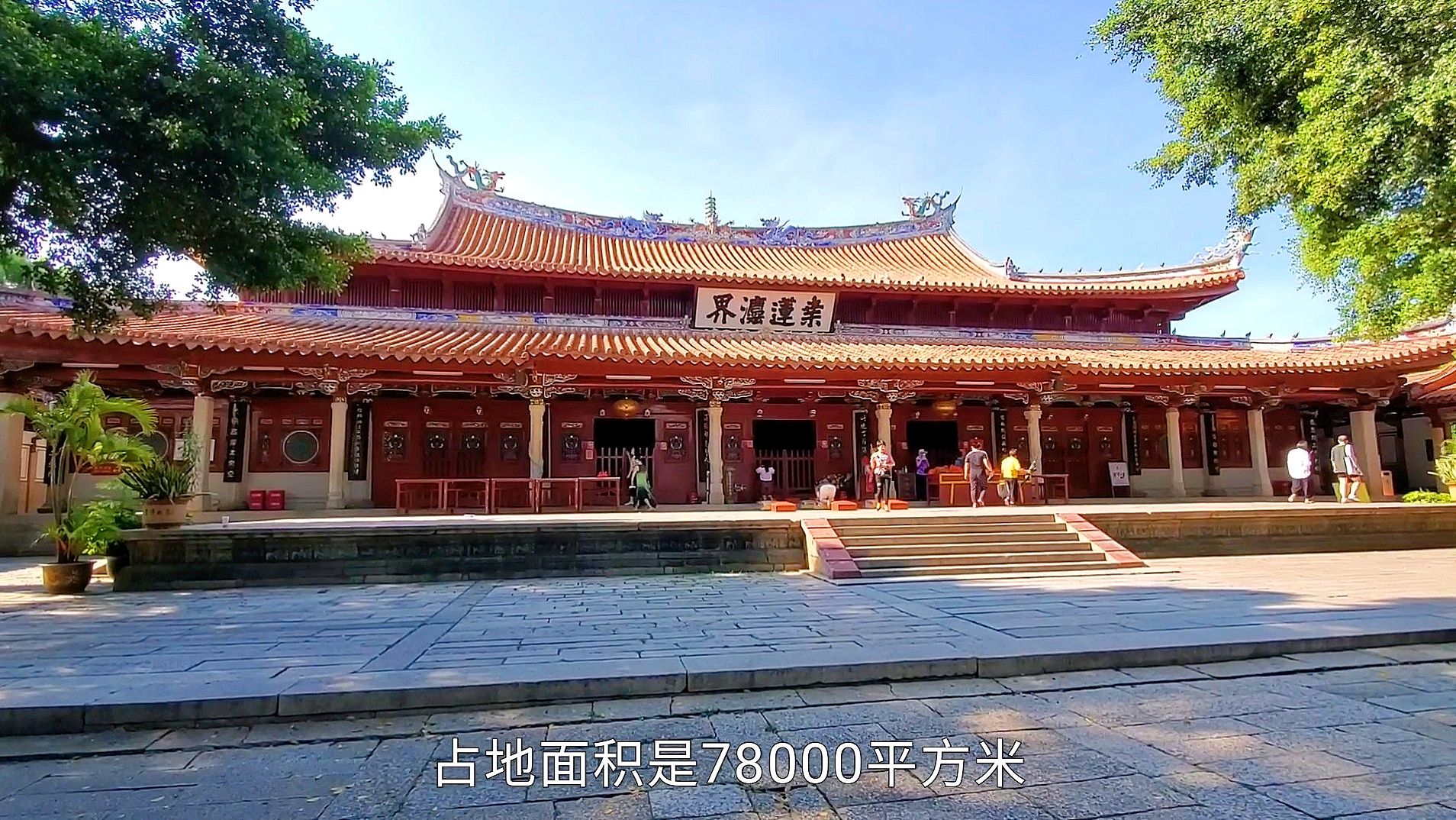 [图]实拍泉州开元寺，福建省最大的佛教寺院，每天前来的人络绎不绝