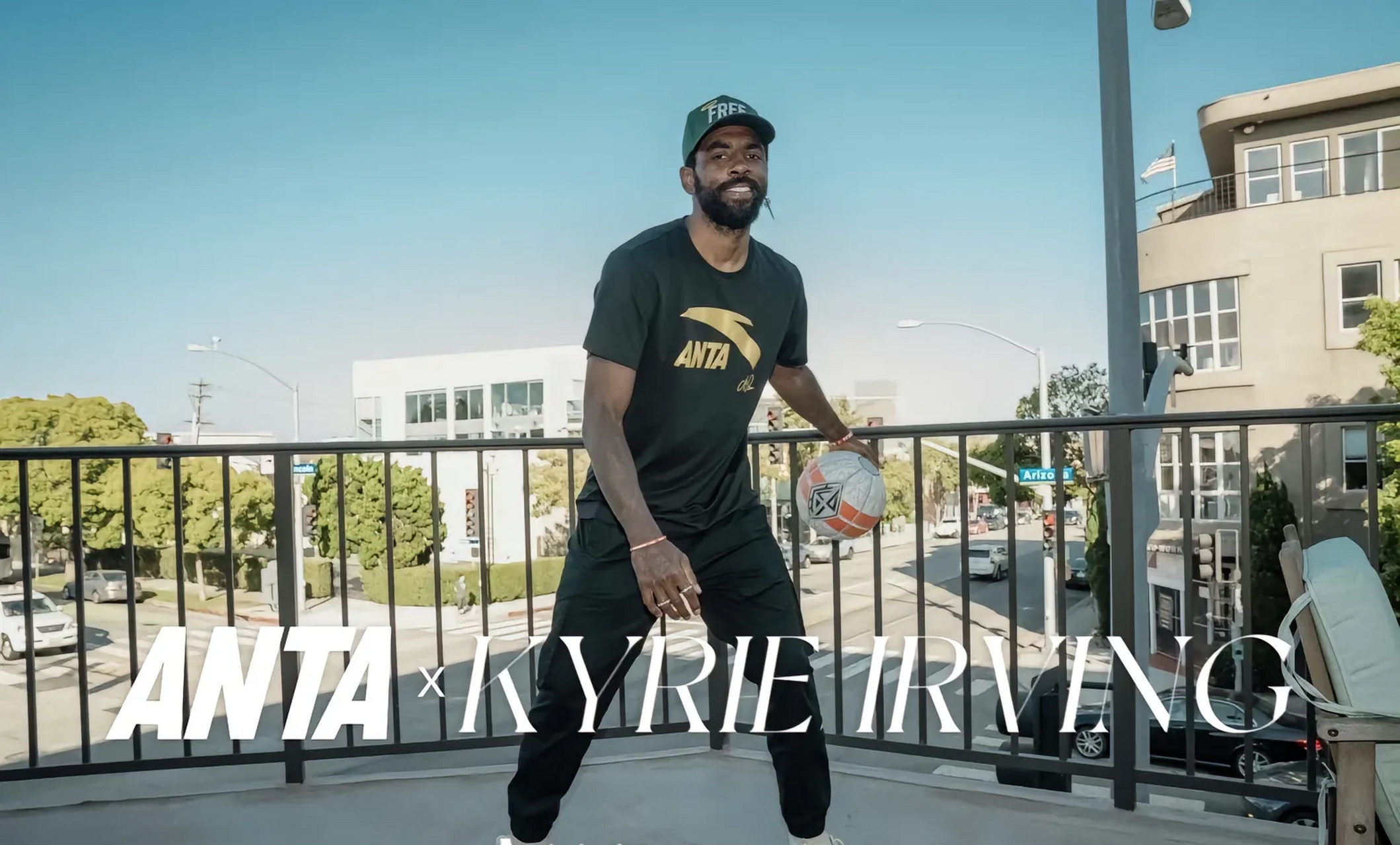 欧文与安踏正式签约为期五年的代言协议,并担任安踏首席创意官