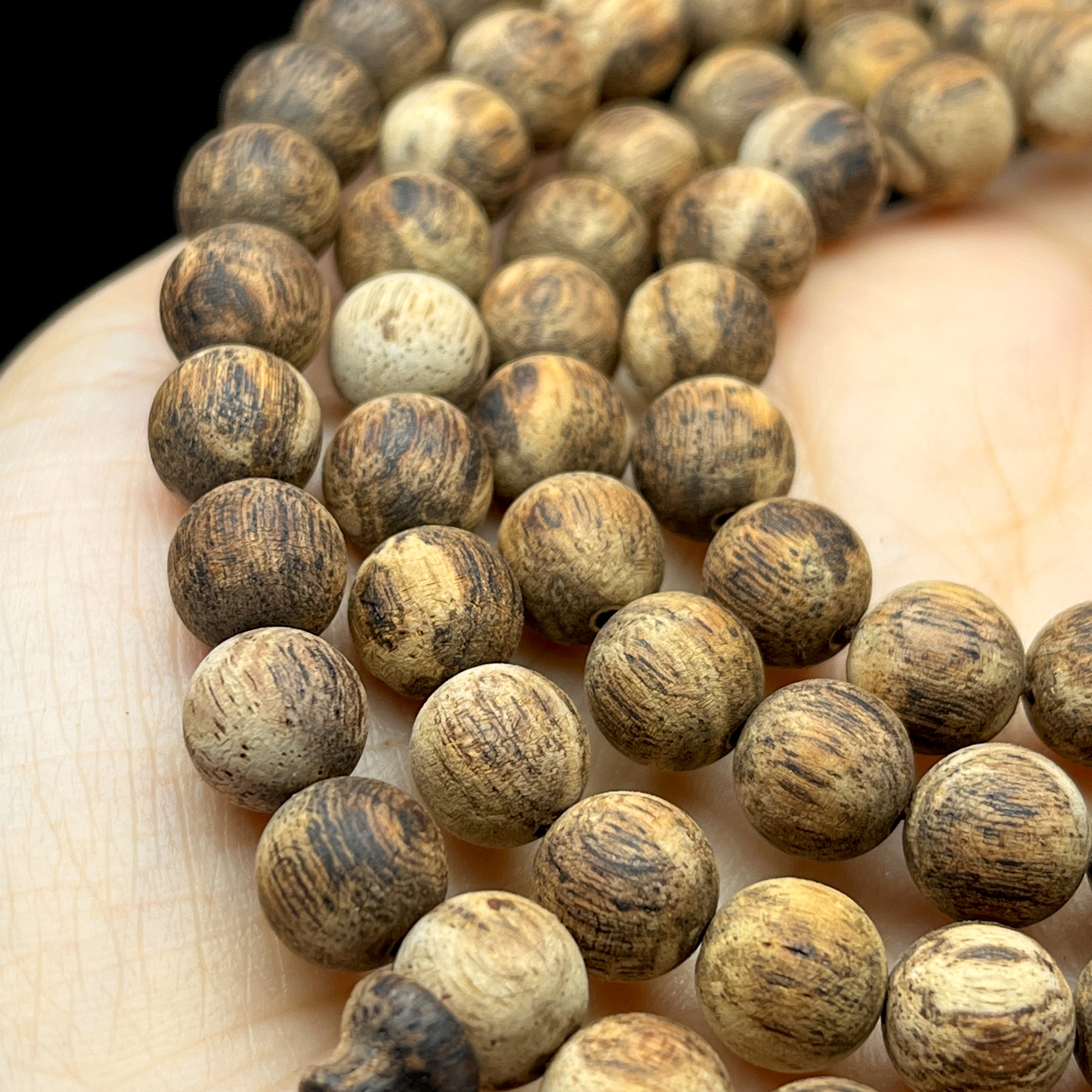 云南降真香「龙甘香」0.8*108颗手串(未高抛)