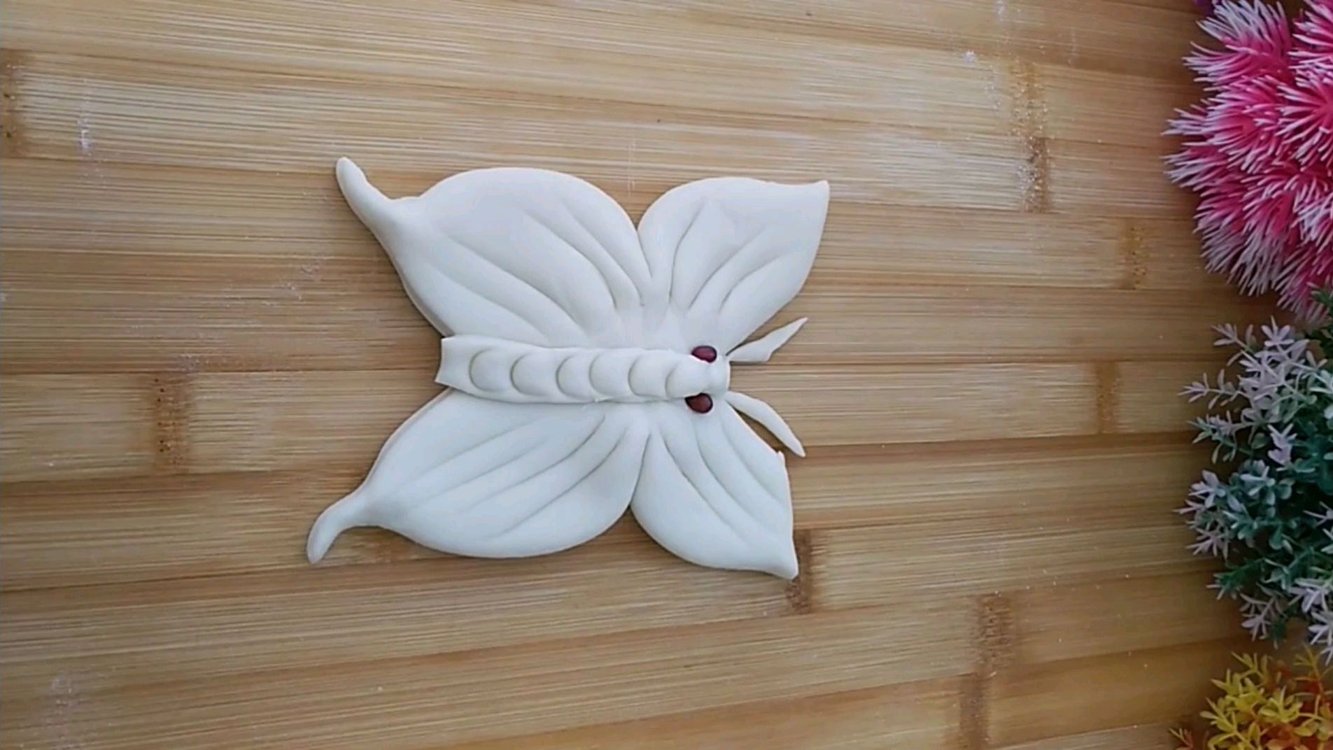 面点大师傅精心创作的两种小动物馒头,简单易学暄软好吃