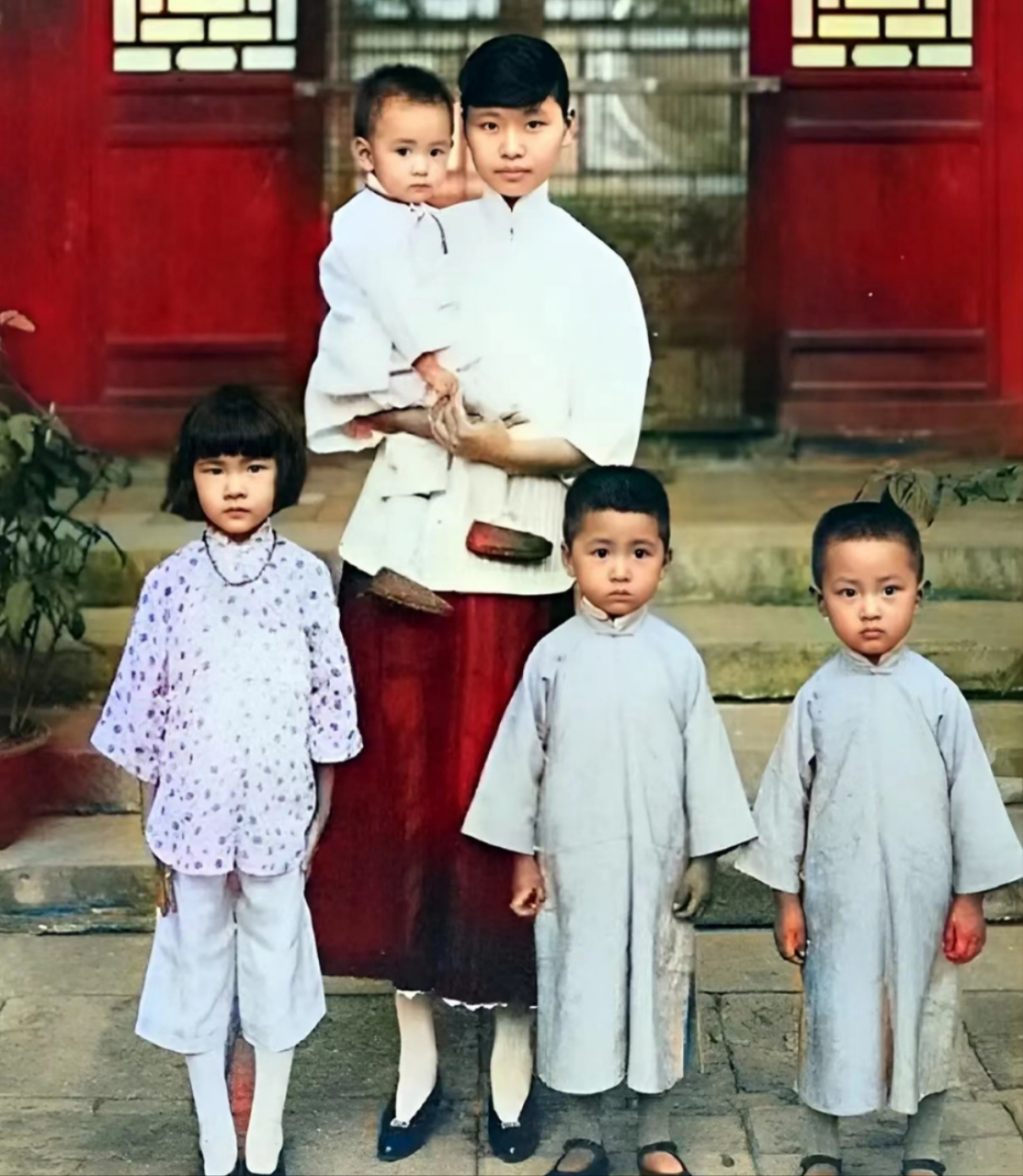 孙桂田的儿子和女儿图片