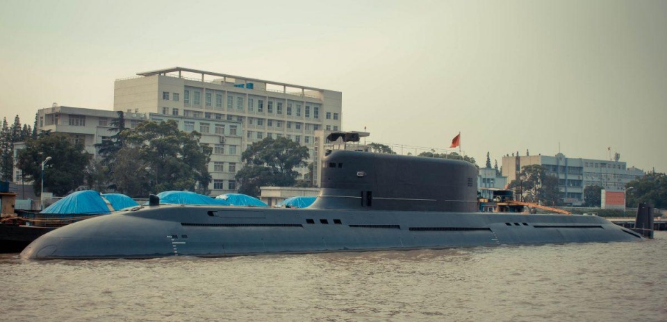 201型潜艇图片