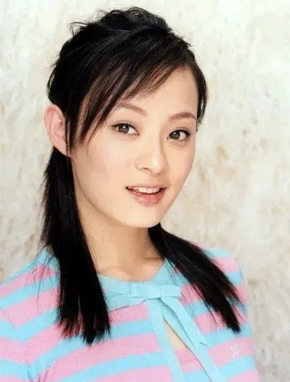 看了半天才分清楚[思考]哪个是蒋勤勤哪个是孙俪[笑哭]