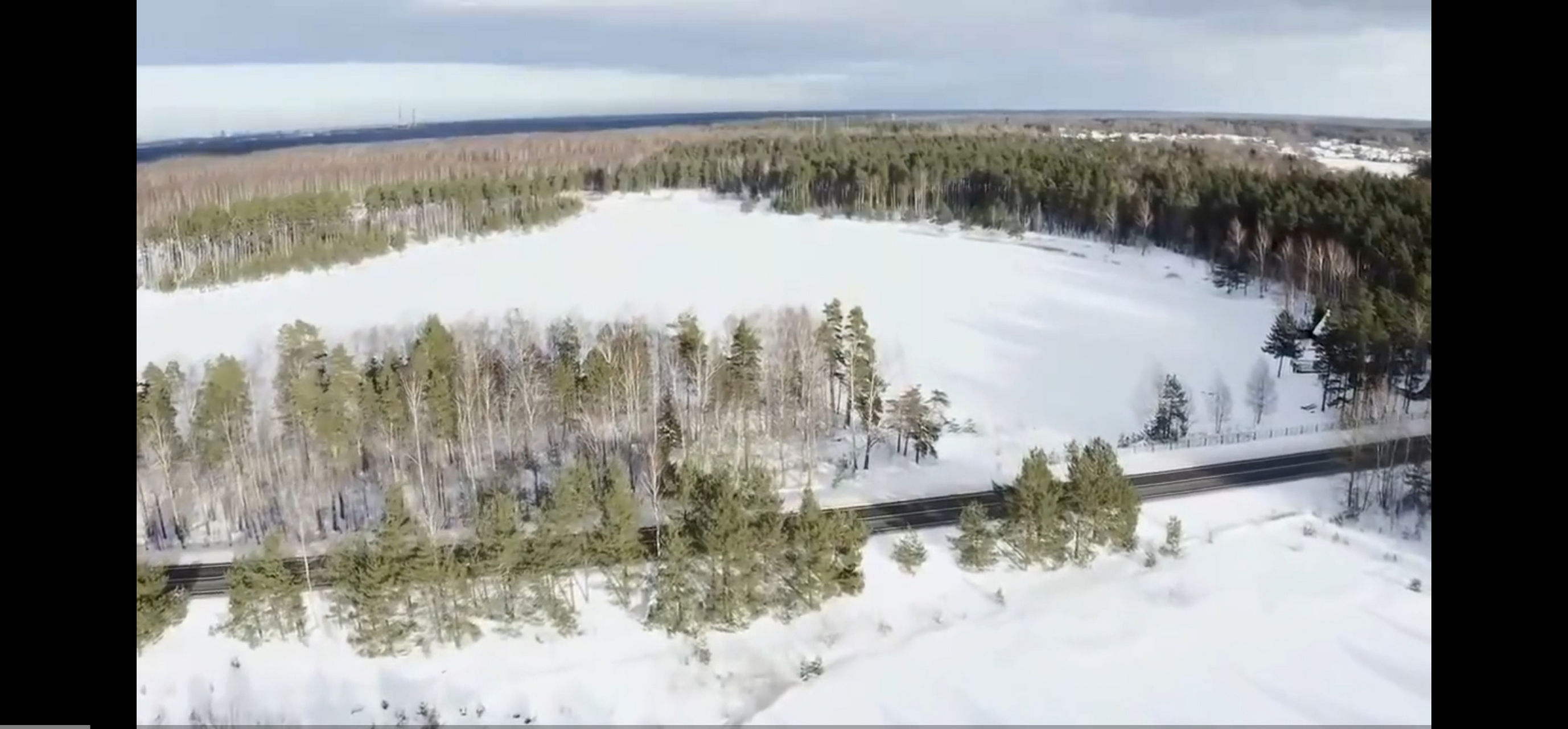 《格局逆袭》一书的封面上,写着:         "有人靠天分逆袭,有人靠