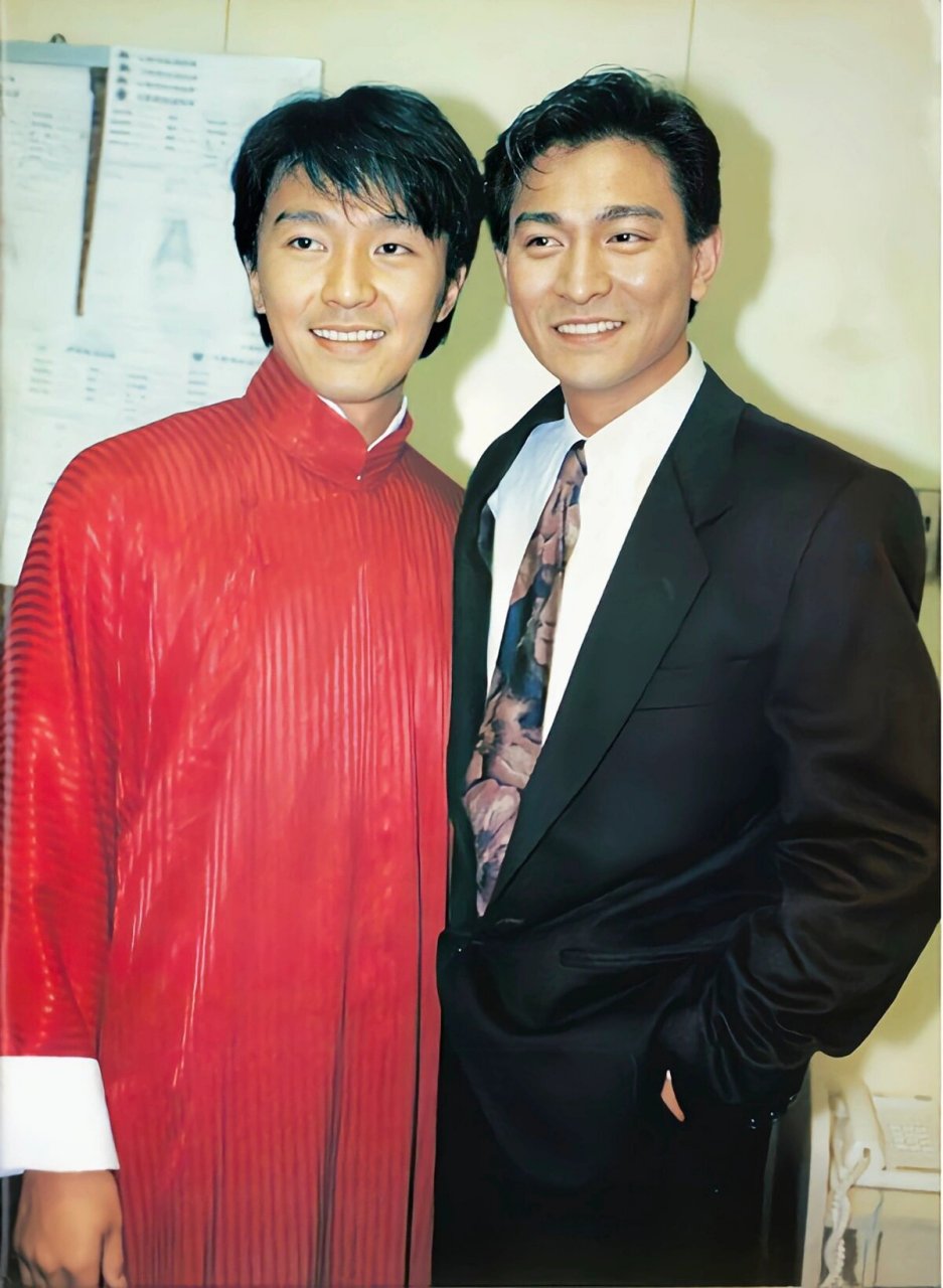 你知道周星驰和刘德华合作的电影有哪些吗?#周星驰# #刘德华