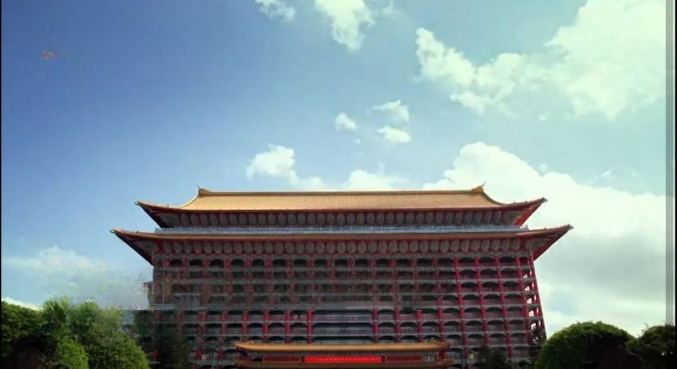 在台北圆山大饭店的一起事故中导致饭店内具有百年历史的金龙喷水池