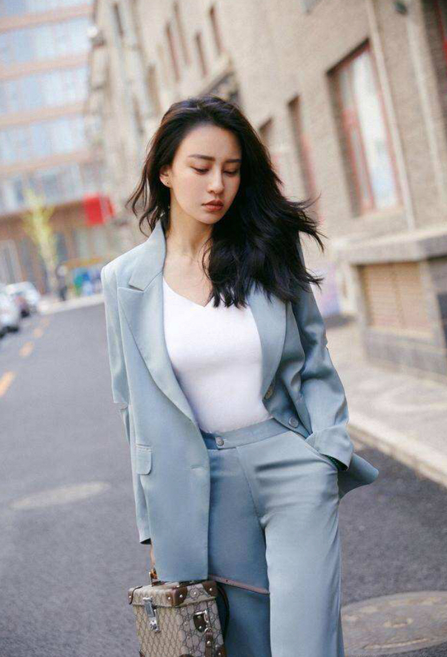 动态创作月# 母其弥雅的身材太好了,不愧是瑜伽女神!