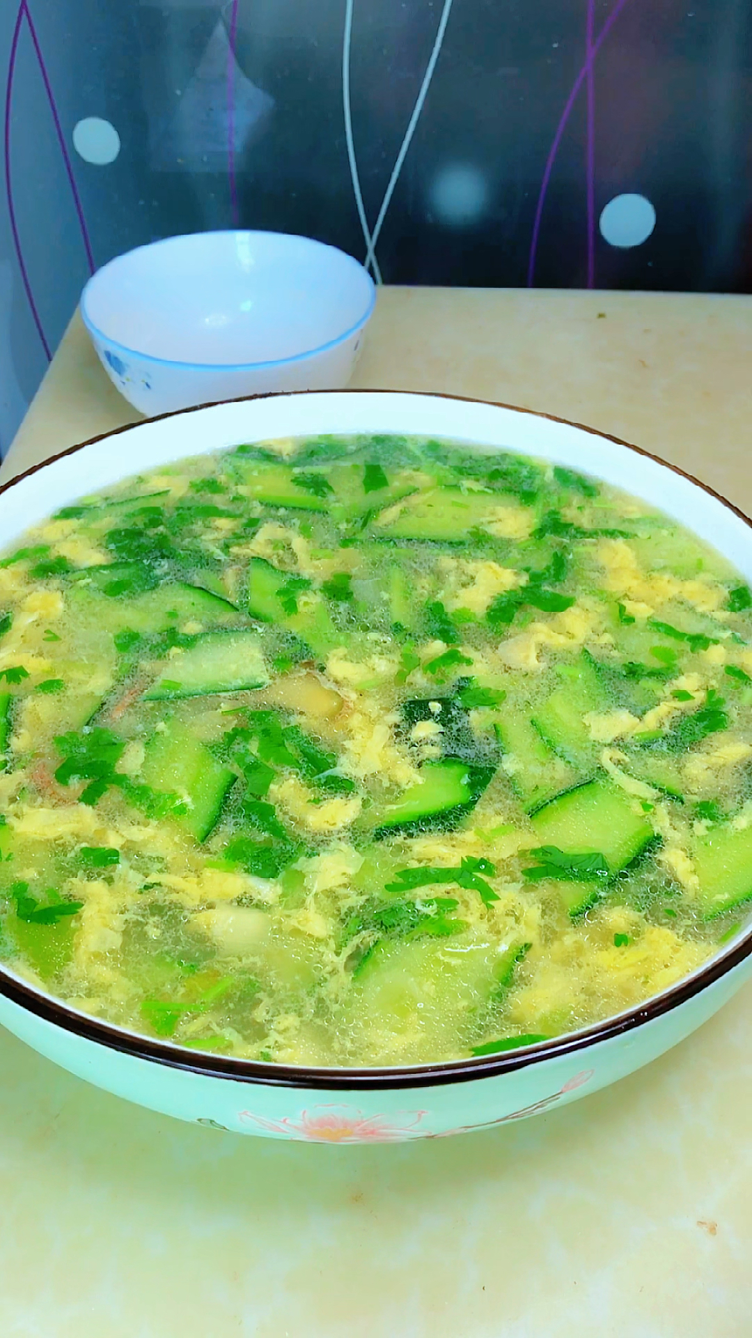 黄瓜鸡蛋汤鲜香可口做法简单