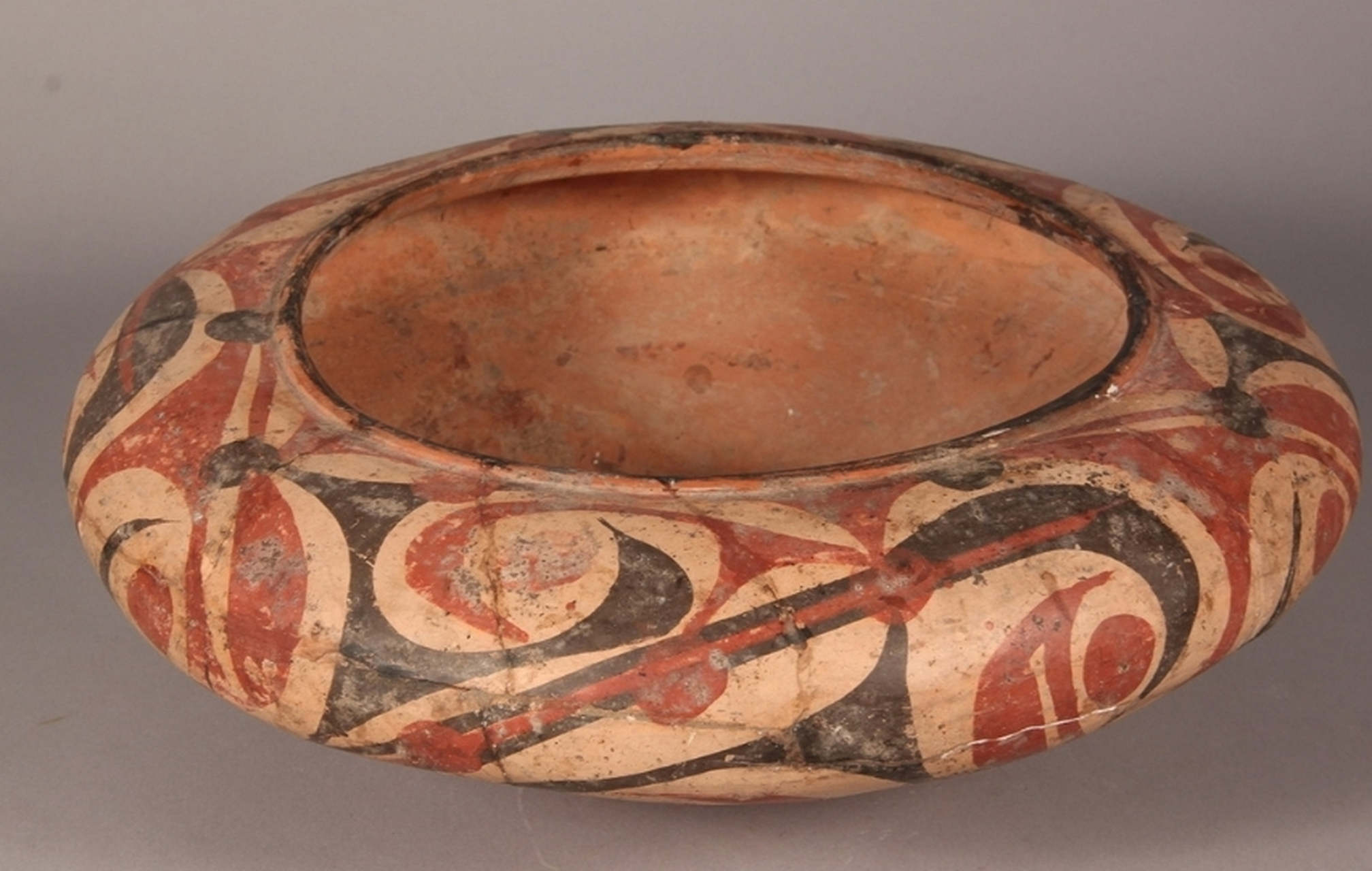 【如果国宝会说话】 新石器时代大汶口文化彩陶钵 高10,口径18.