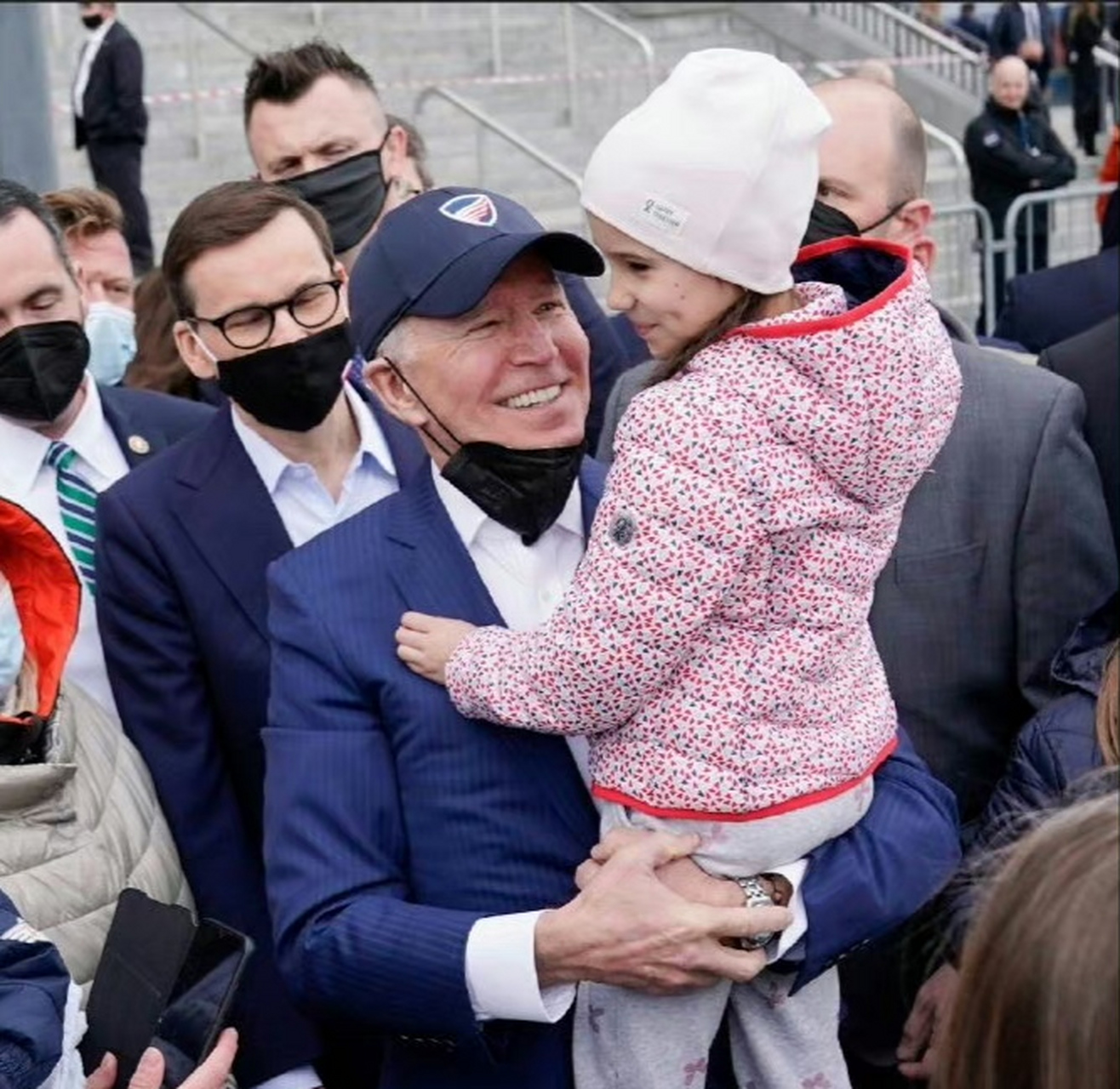 当美国说欢迎难民来美时 ks 当难民真正来到美国时. 67